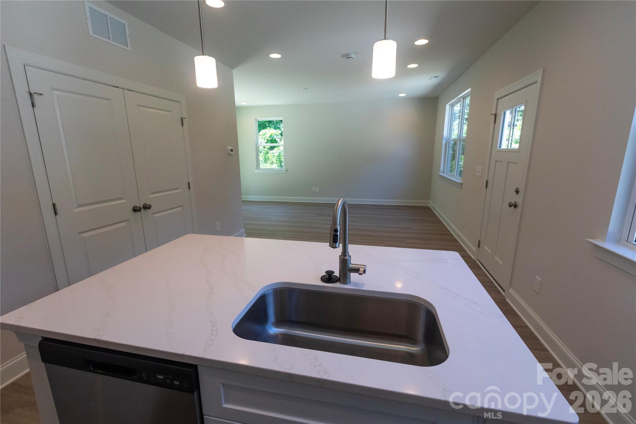 209 James Street Property Photo 6