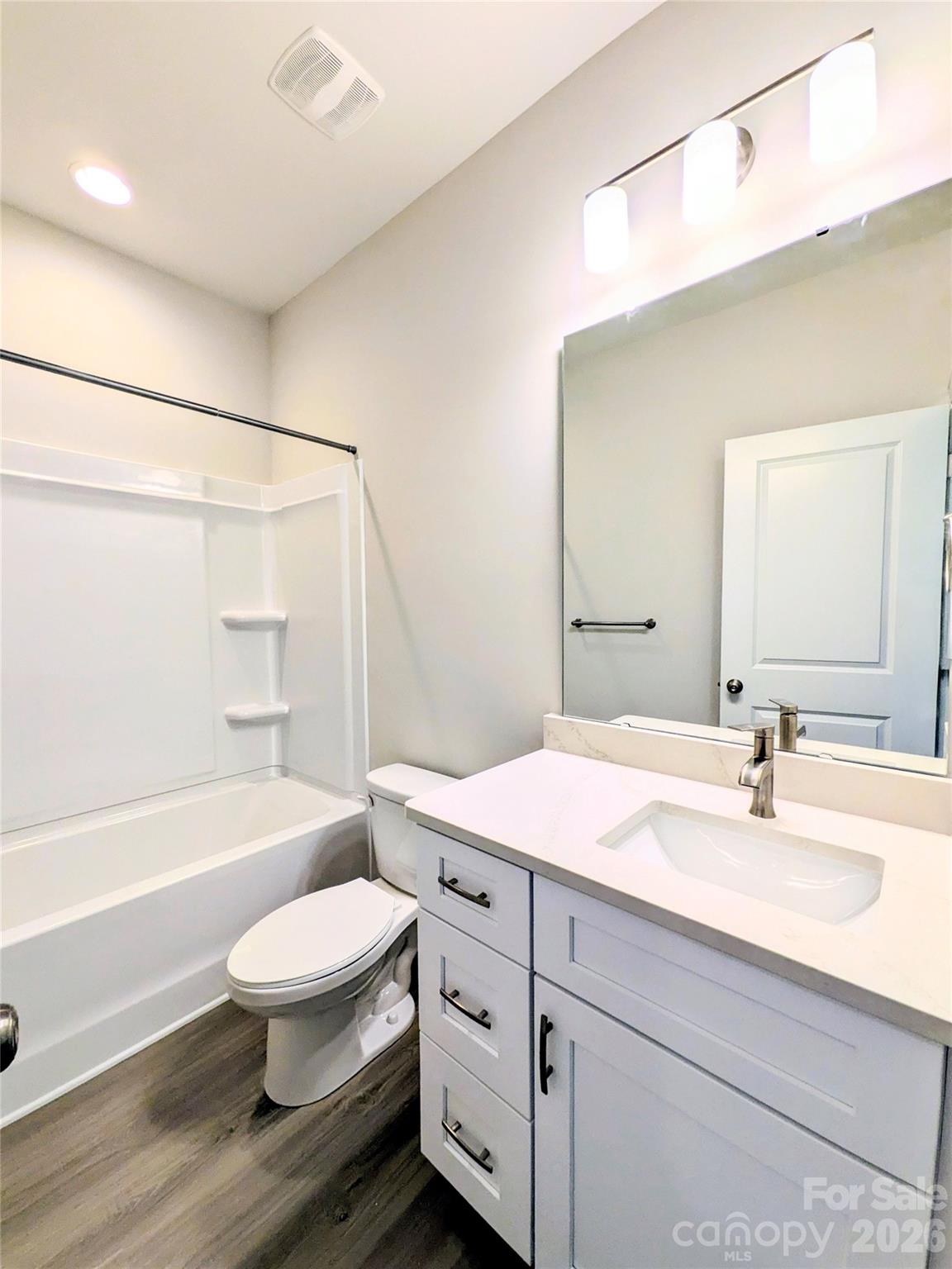 209 James Street Property Photo 14