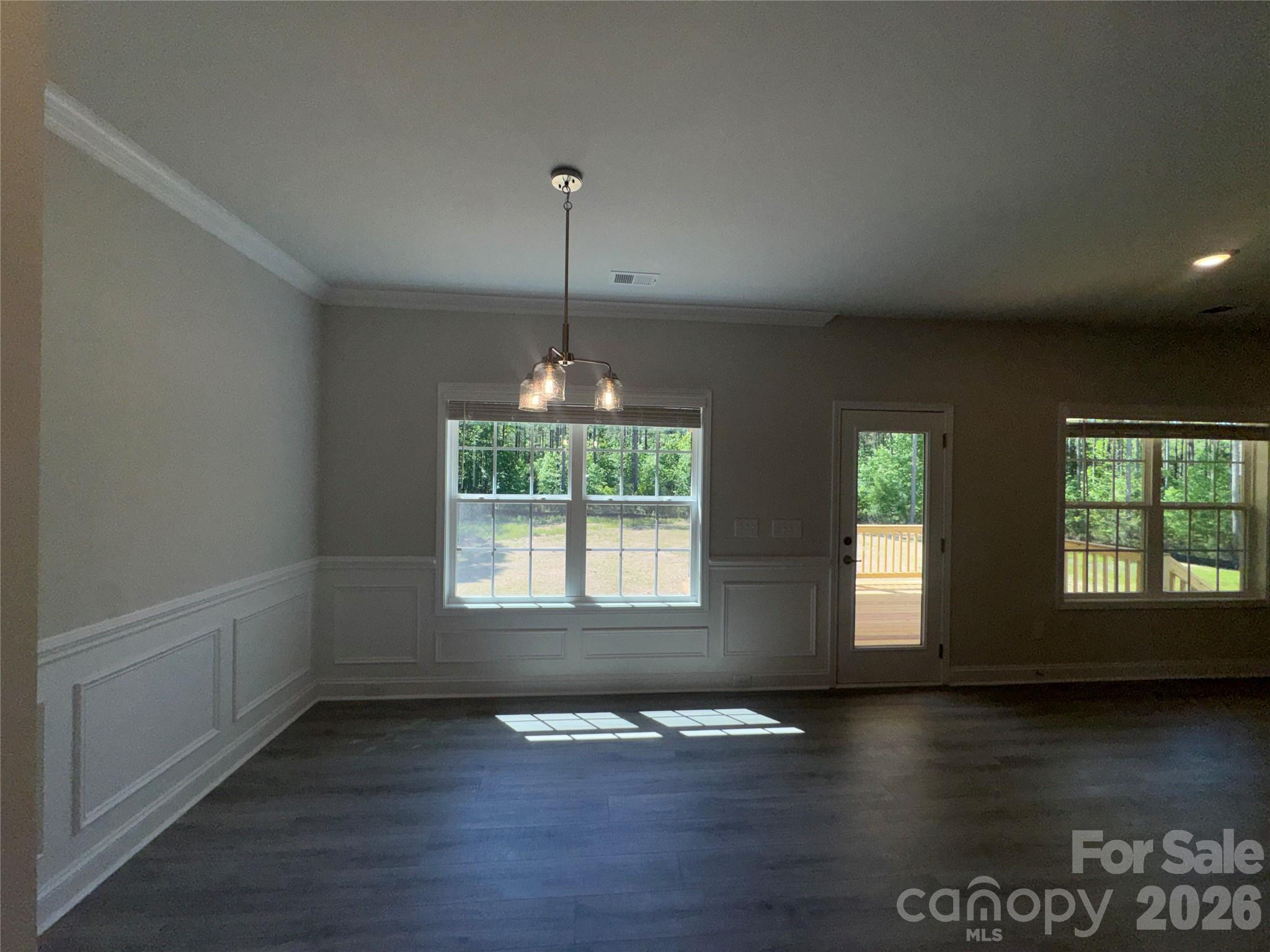 1606 Autumn Lane 114 Property Photo 10
