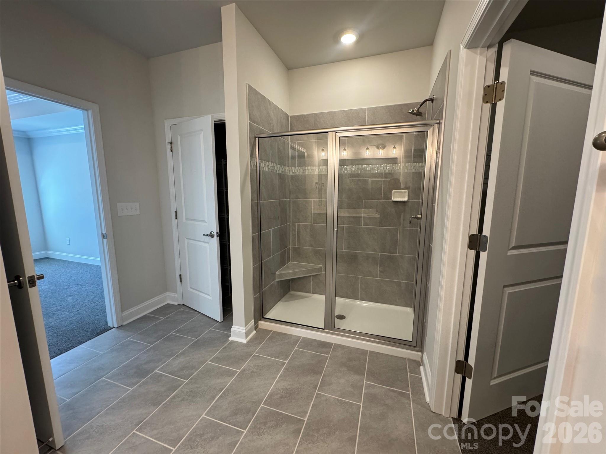 1606 Autumn Lane 114 Property Photo 15