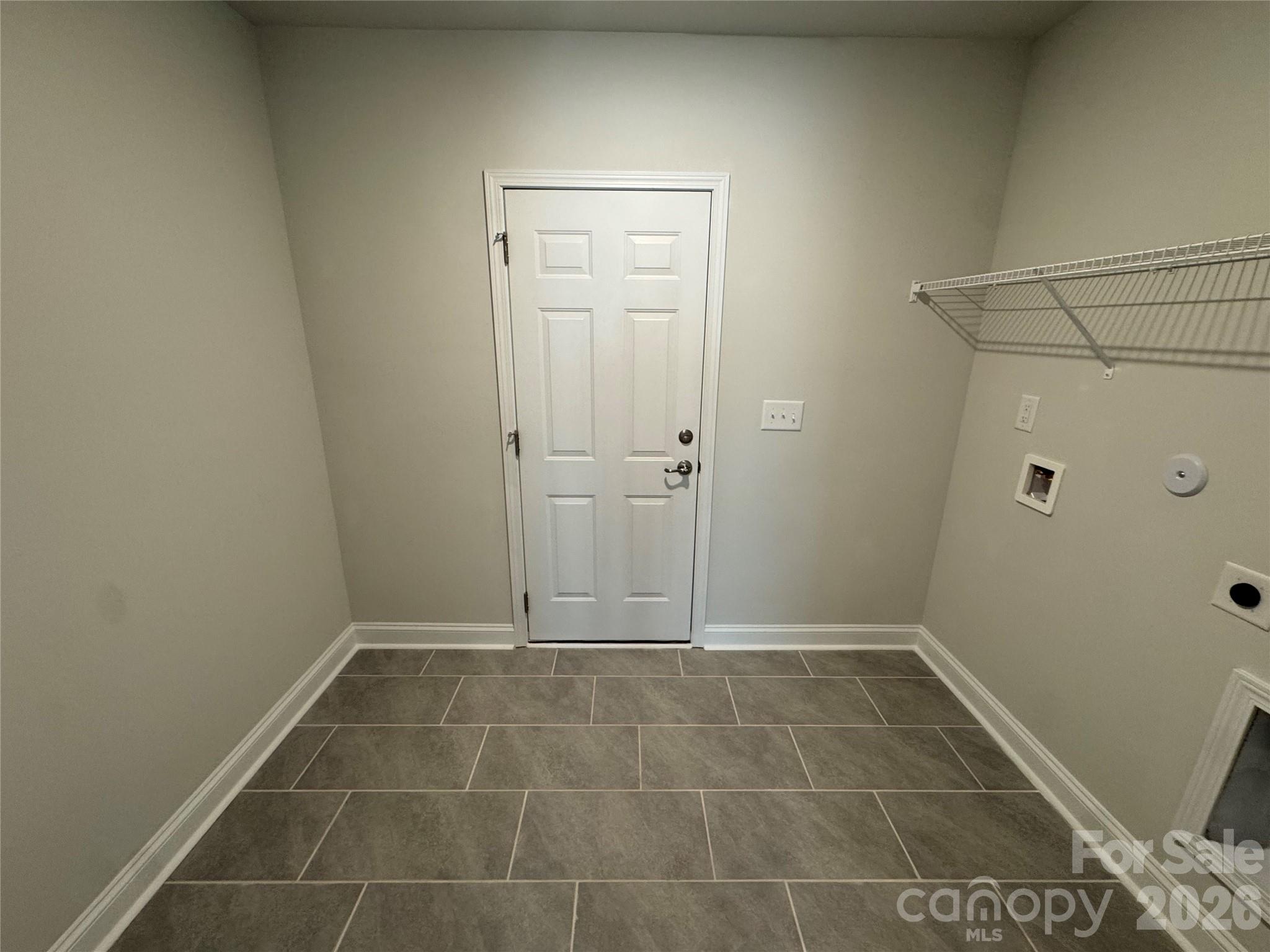 1606 Autumn Lane 114 Property Photo 18