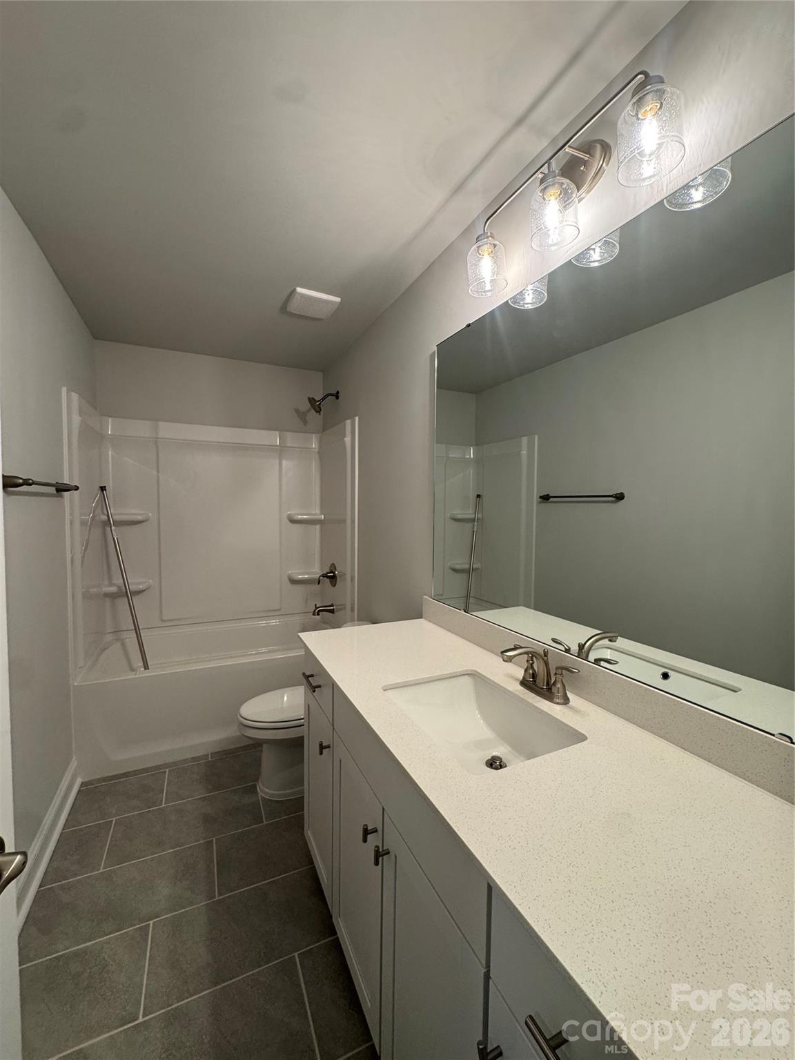 1606 Autumn Lane 114 Property Photo 32