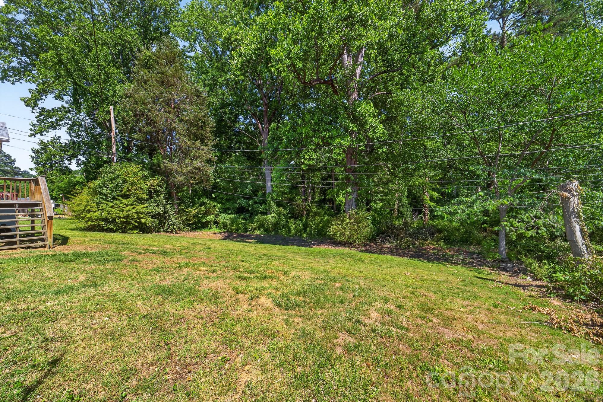402 Wooddale Drive Property Photo 7