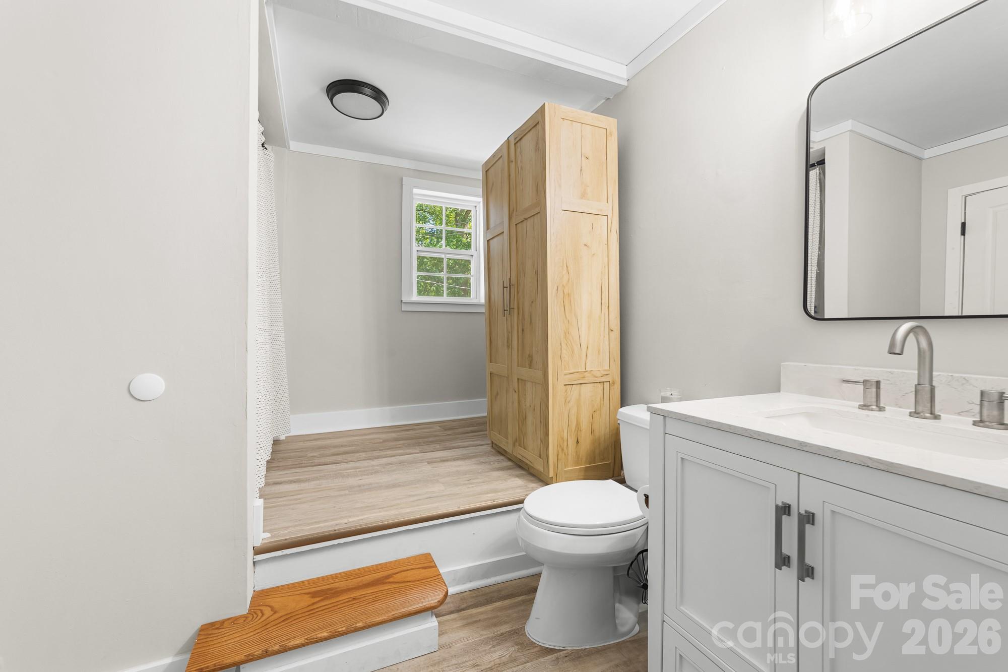 402 Wooddale Drive Property Photo 19