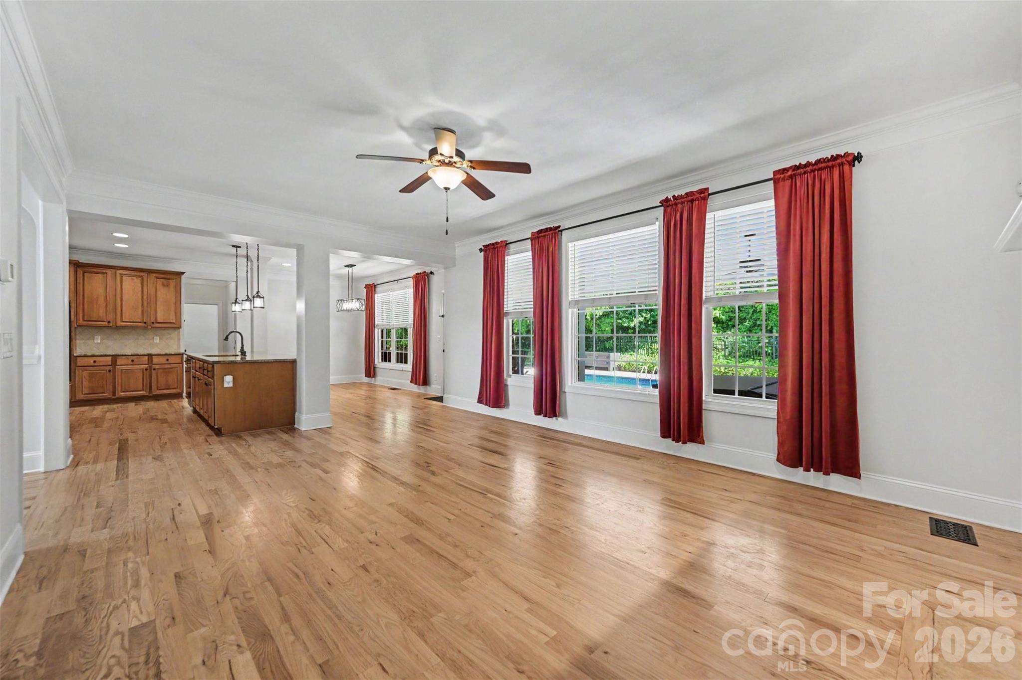 2858 Scarborough Court Property Photo 7