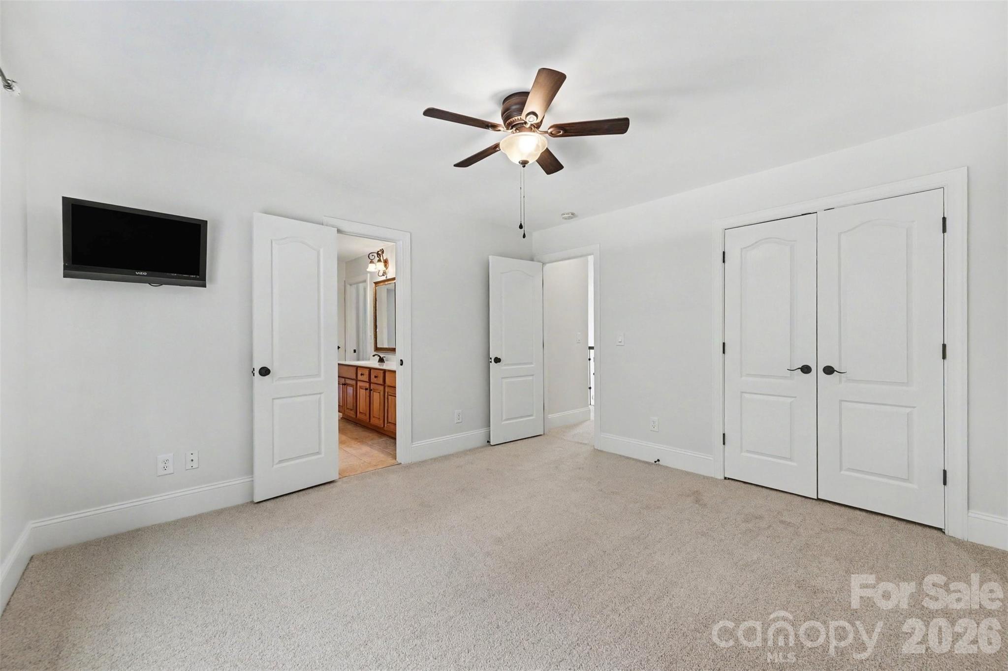 2858 Scarborough Court Property Photo 25