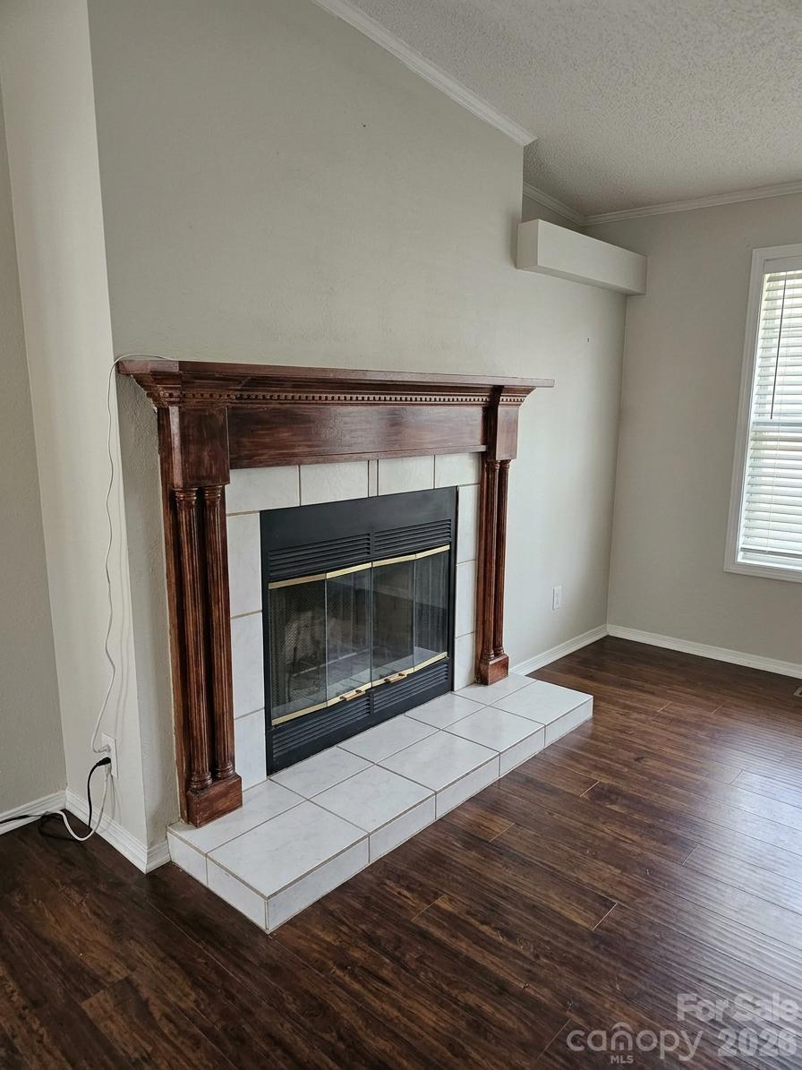 1276 Forest Ridge Drive Property Photo 4