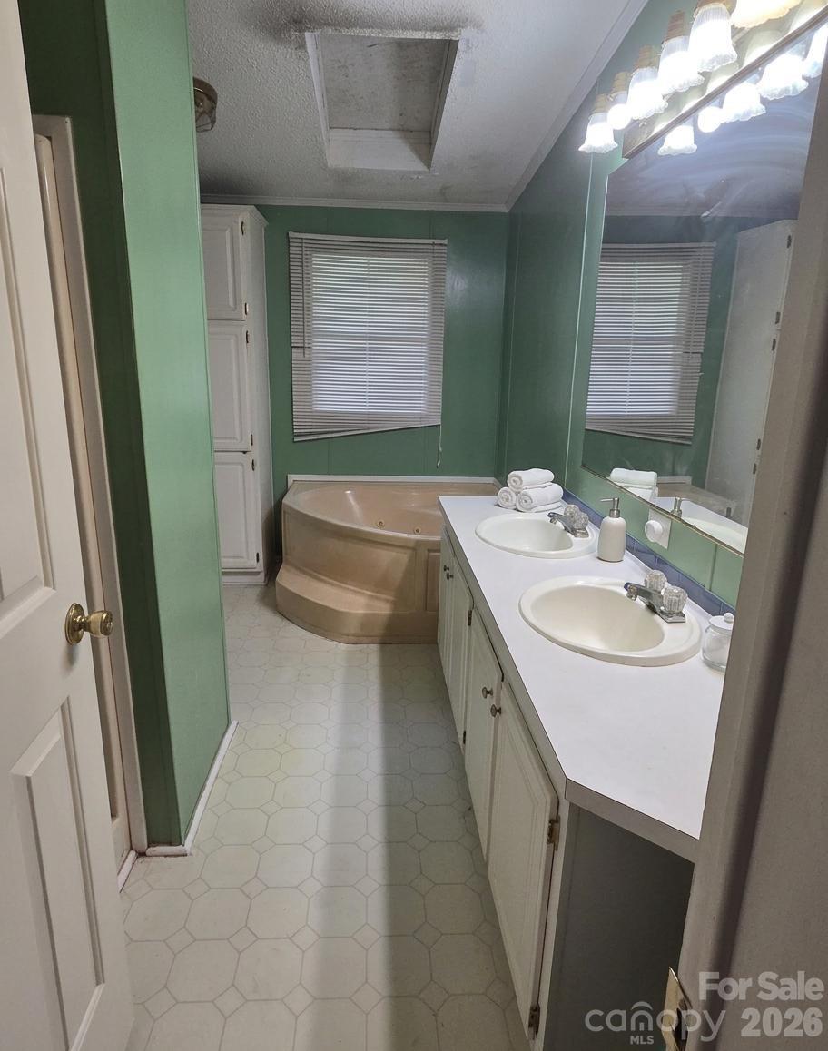 1276 Forest Ridge Drive Property Photo 7