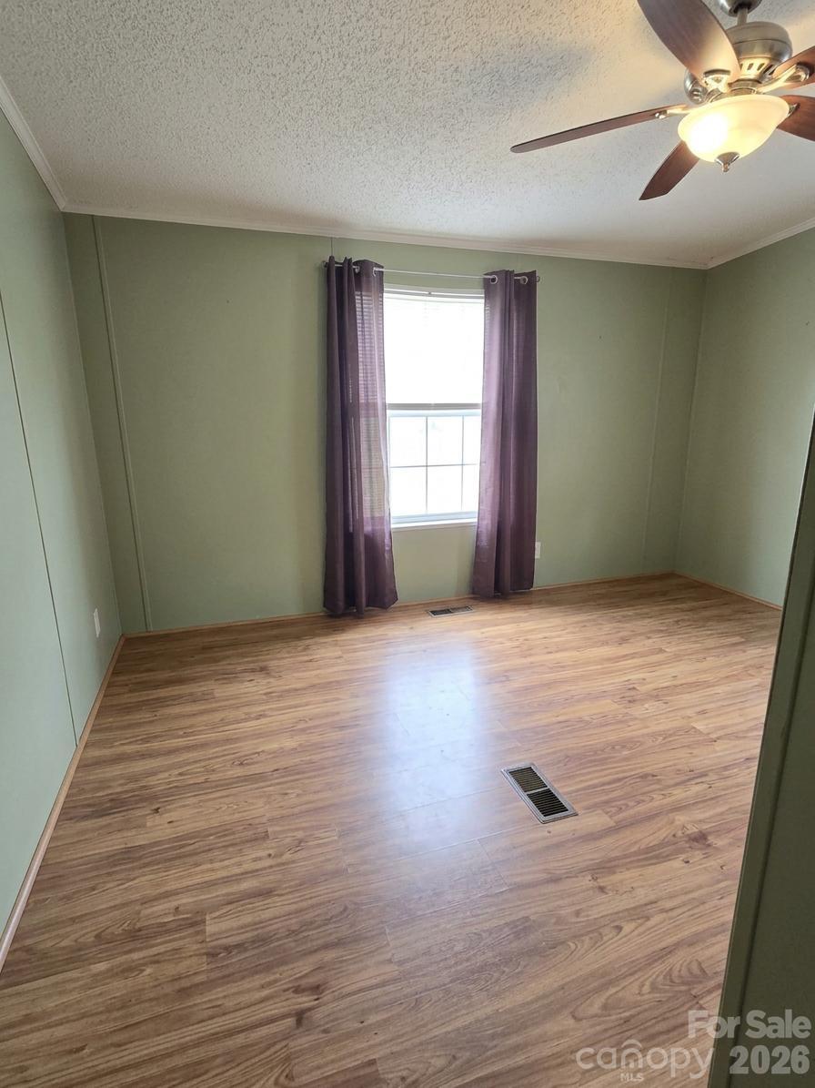 1276 Forest Ridge Drive Property Photo 8