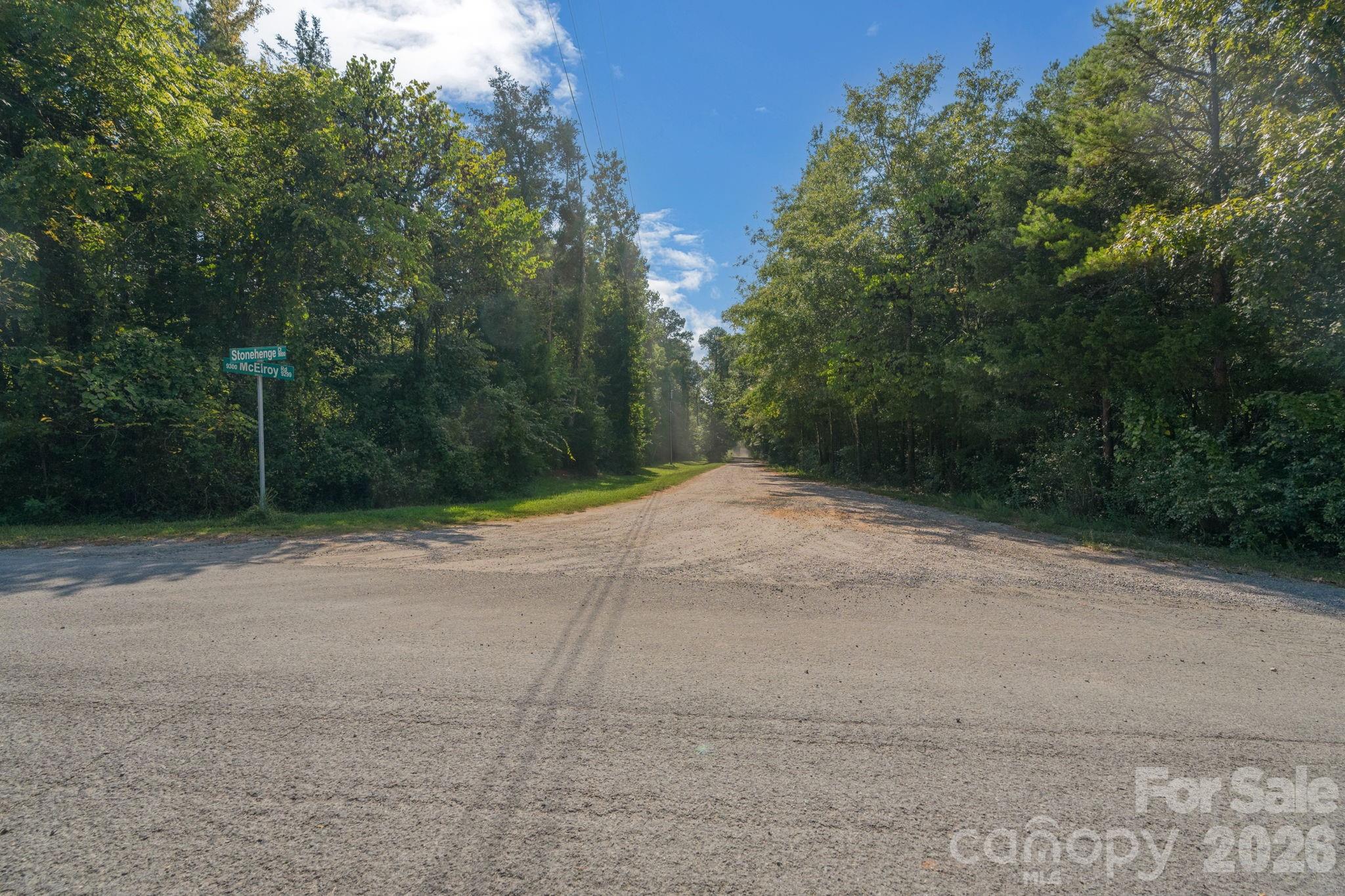 00 Stonehenge Court Property Photo 25