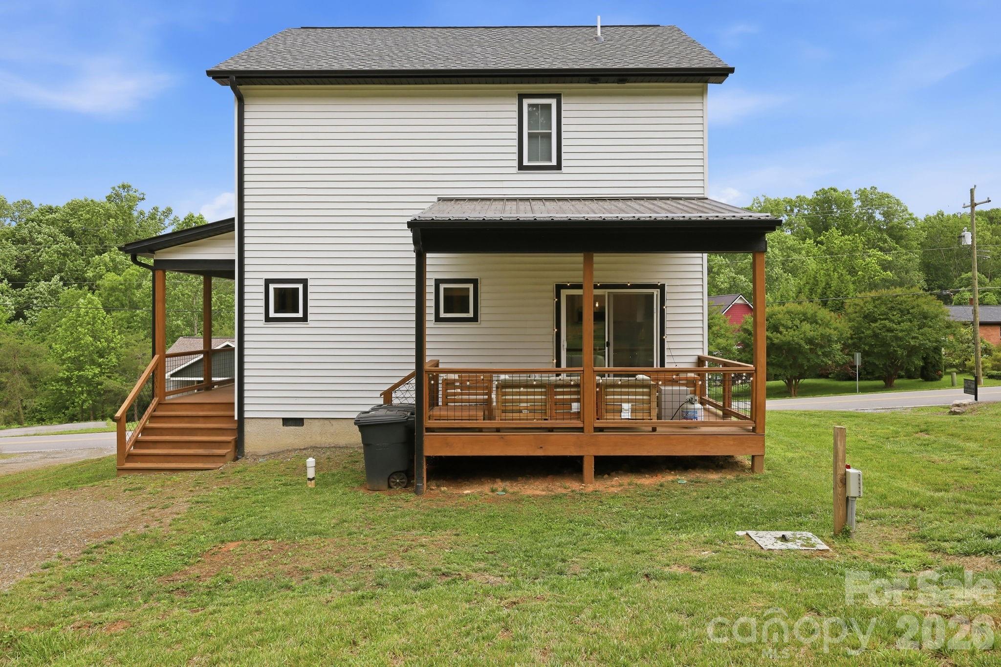 27 Ben Lippen Road Property Photo 3