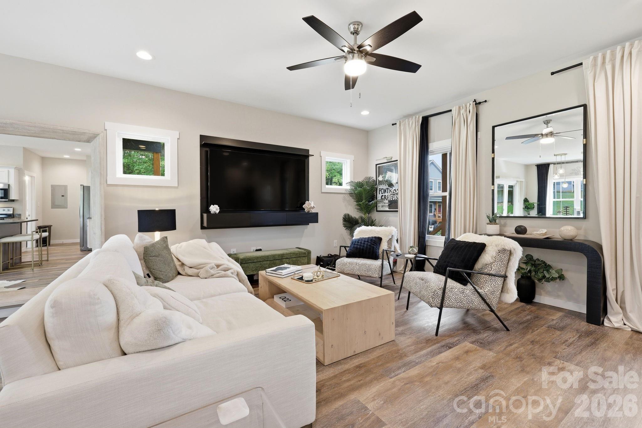 27 Ben Lippen Road Property Photo 13