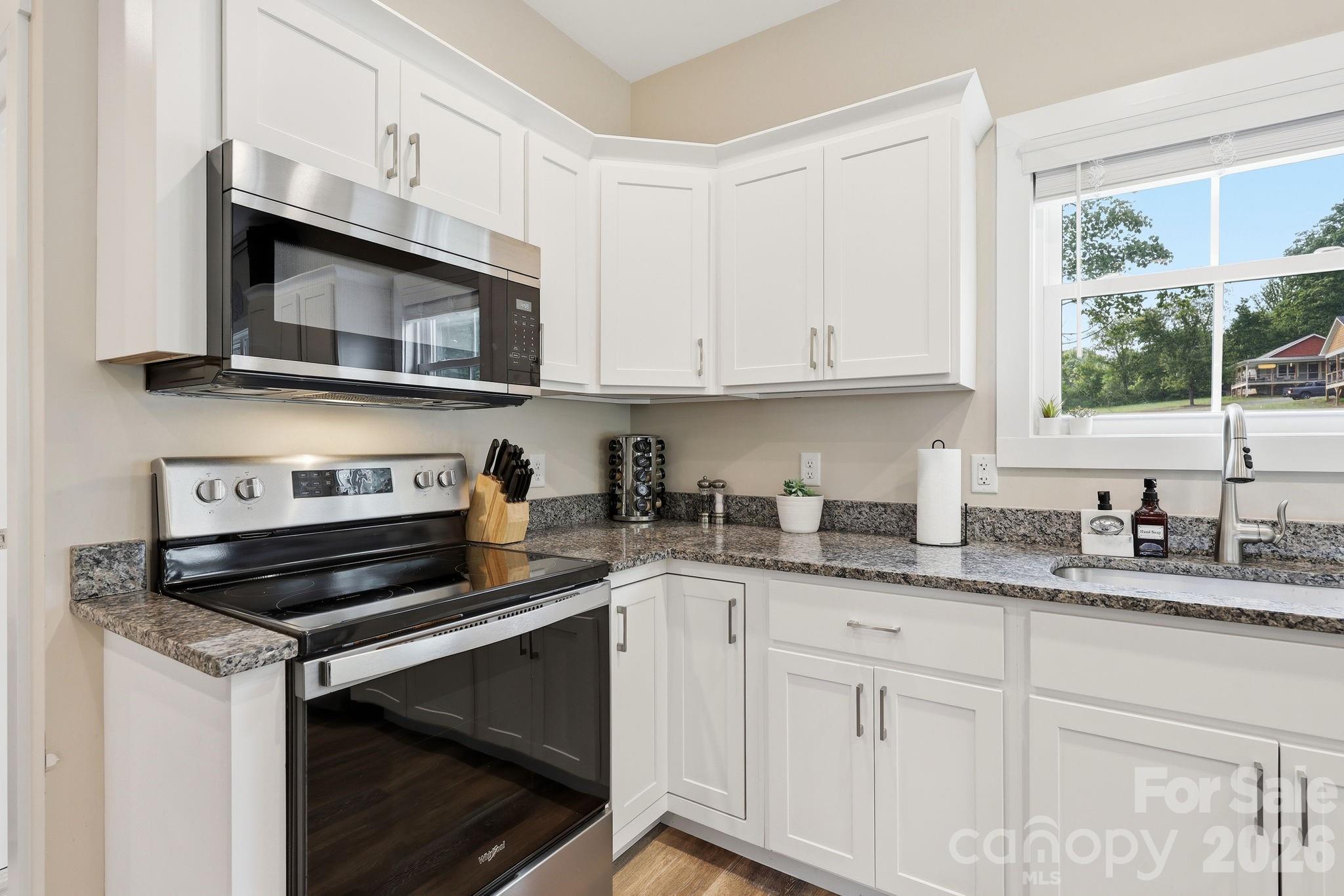 27 Ben Lippen Road Property Photo 17