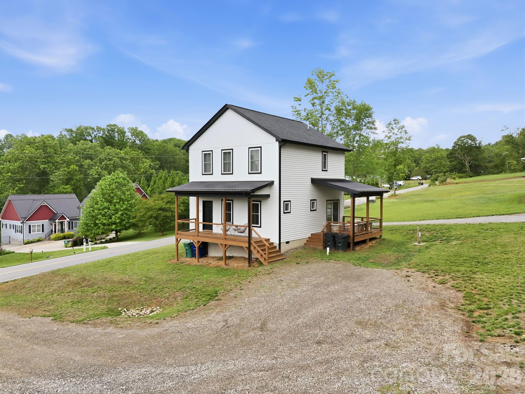 27 Ben Lippen Road Property Photo 31