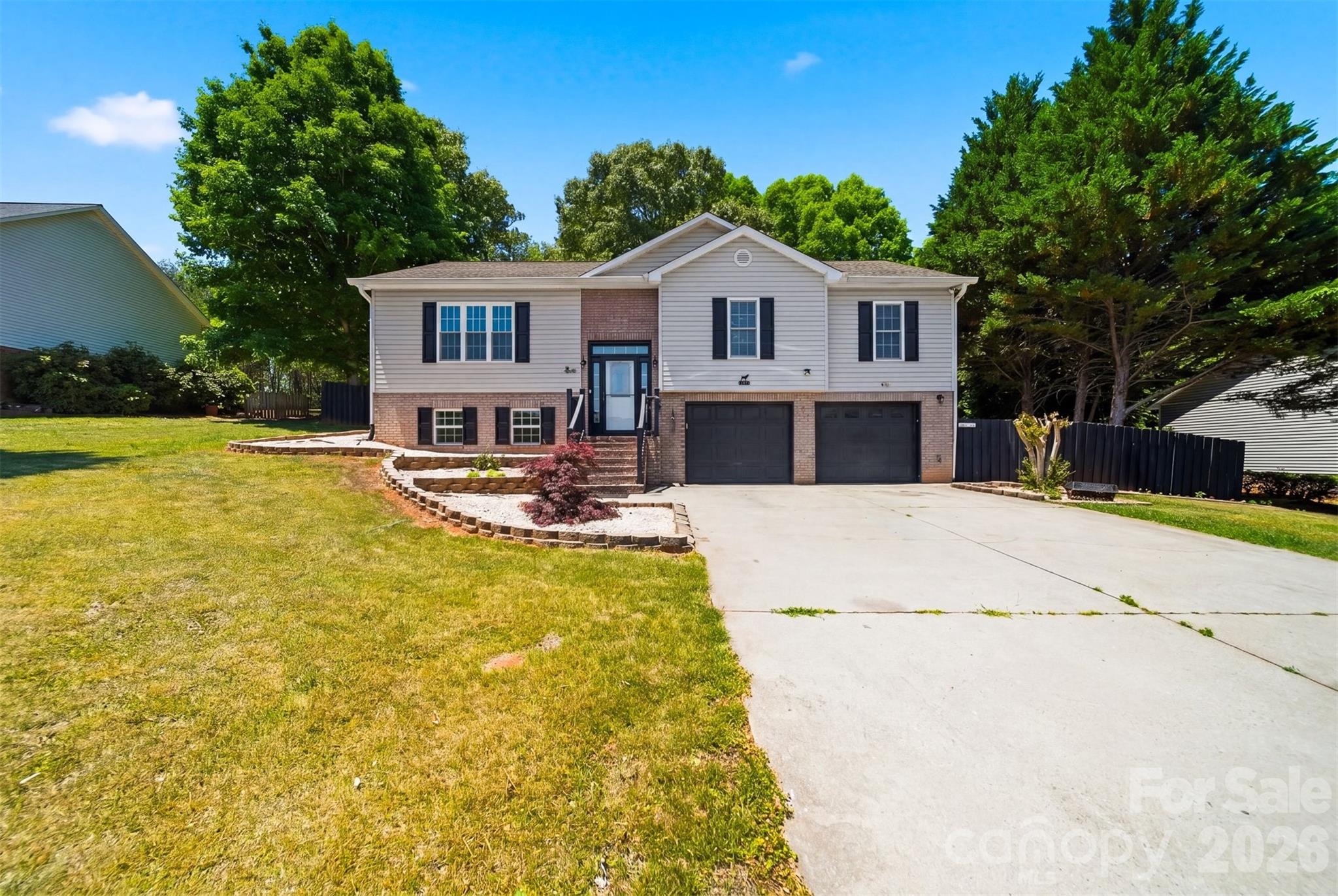 107 Cliffwood Drive Property Photo 2