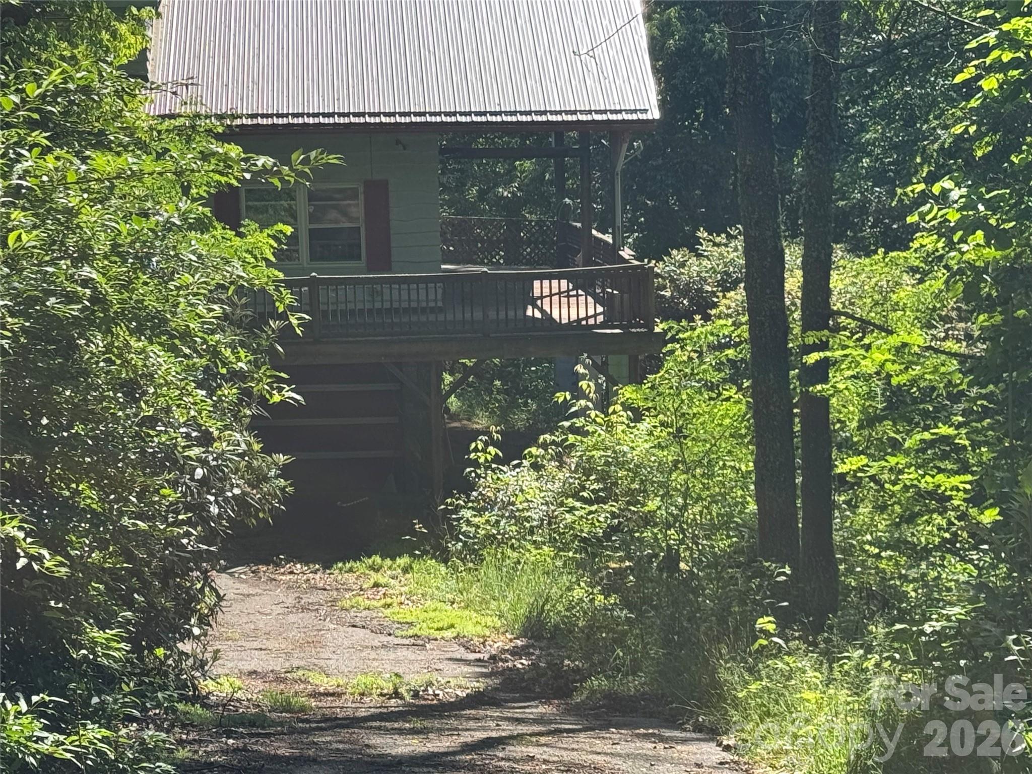 2085 Laurel Ridge Property Photo 2