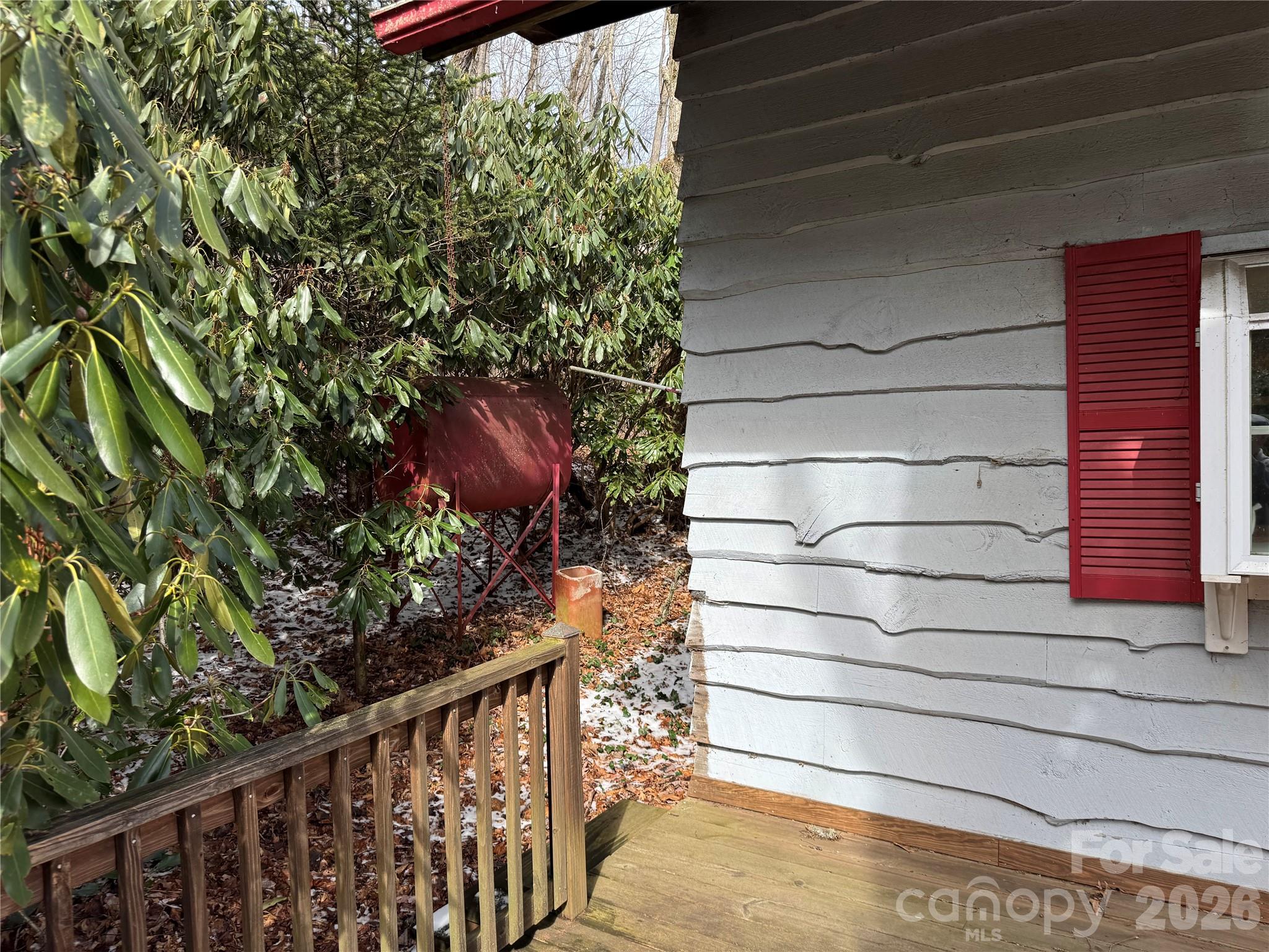 2085 Laurel Ridge Property Photo 3