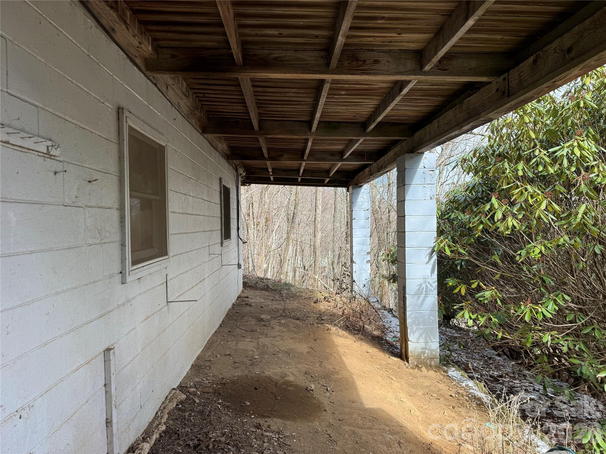2085 Laurel Ridge Property Photo 10