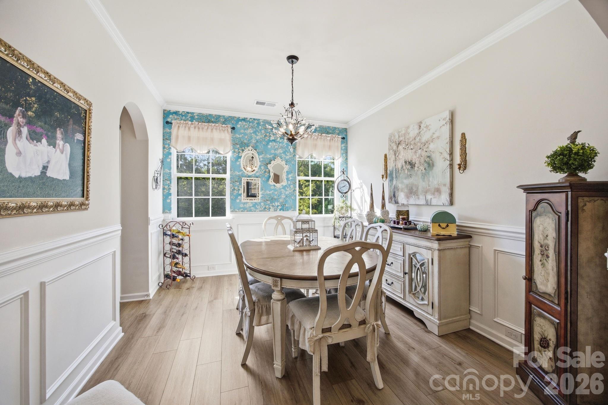 5688 Newton Way Property Photo 6