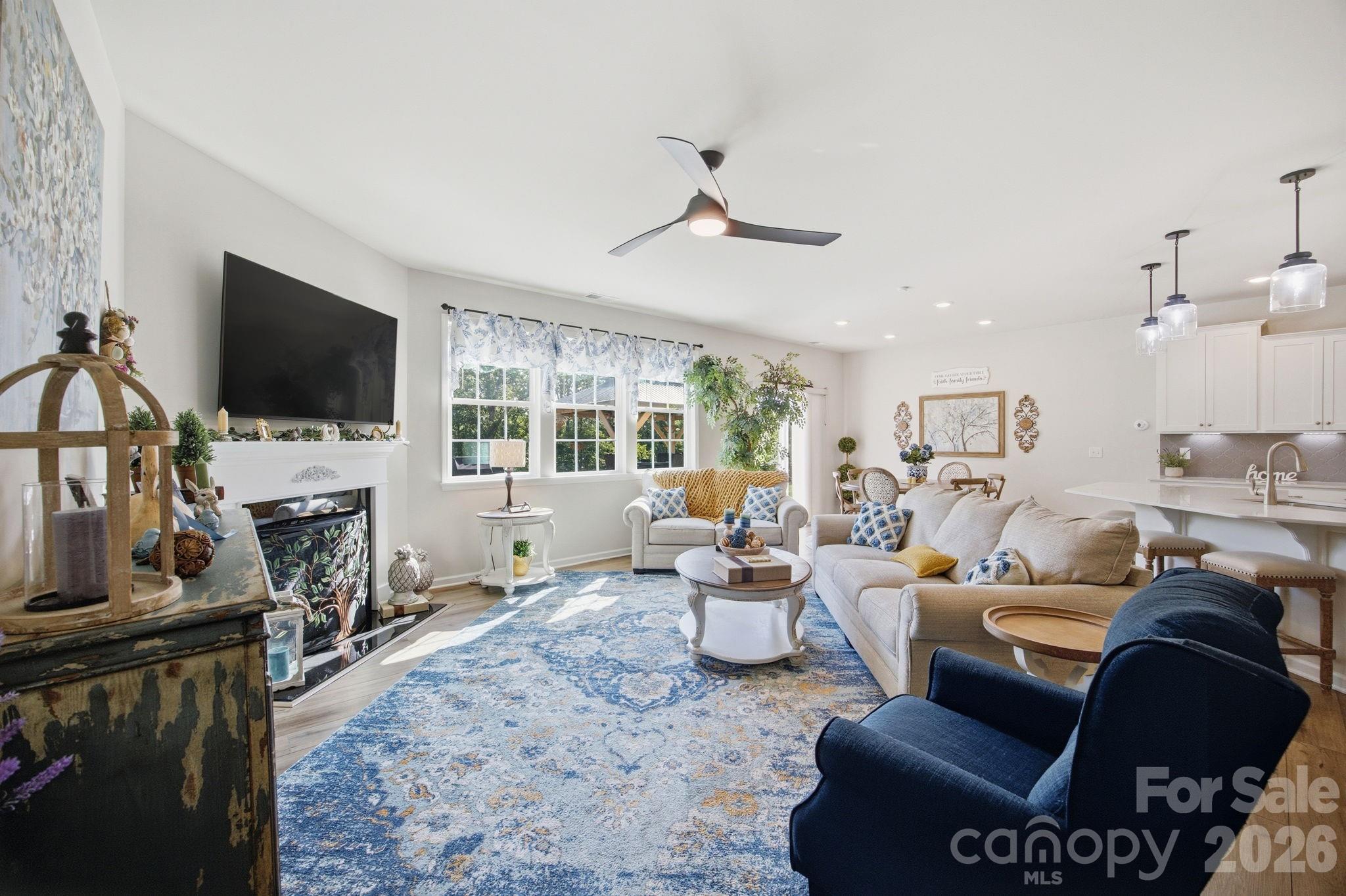 5688 Newton Way Property Photo 17
