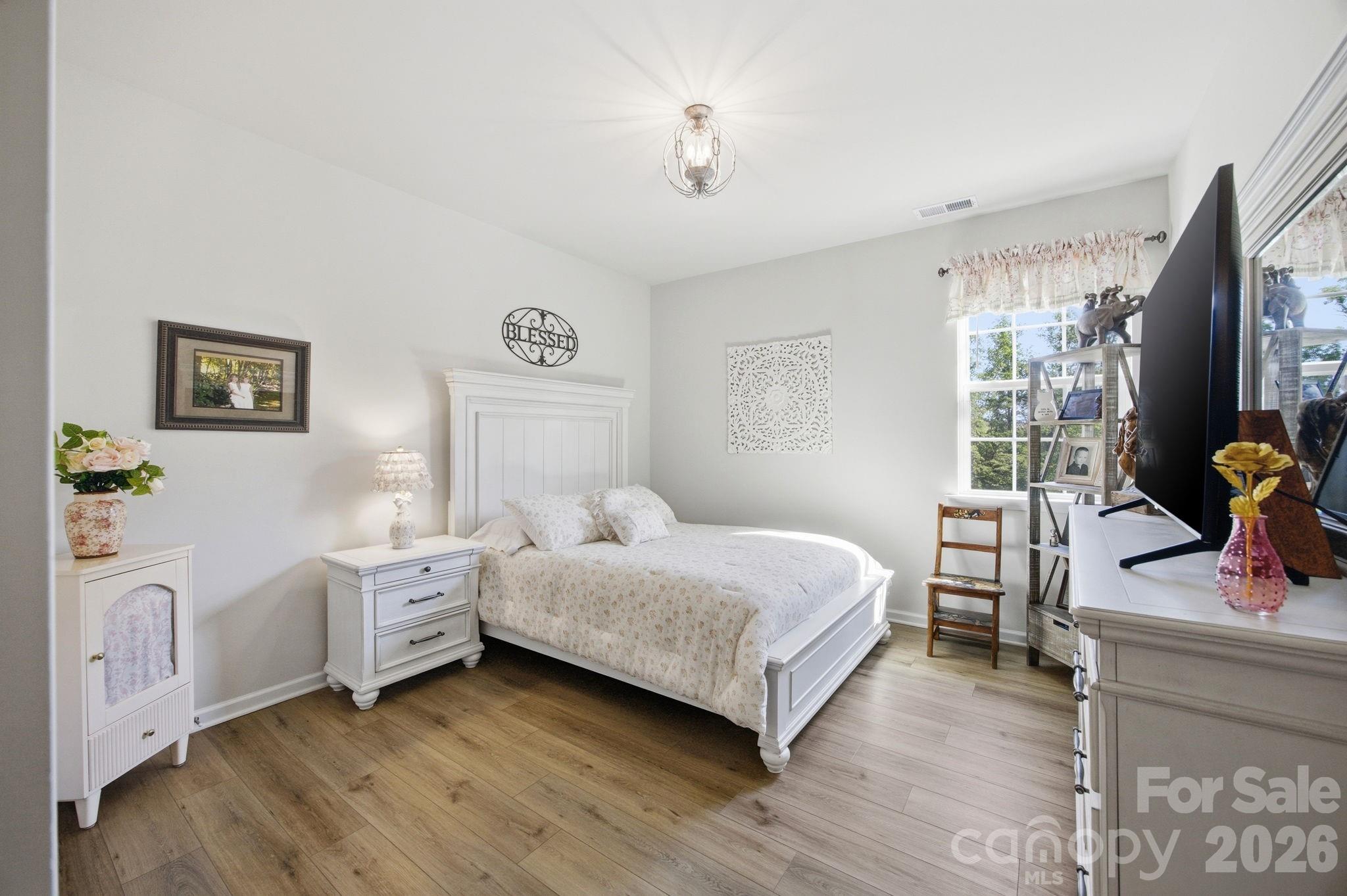 5688 Newton Way Property Photo 19