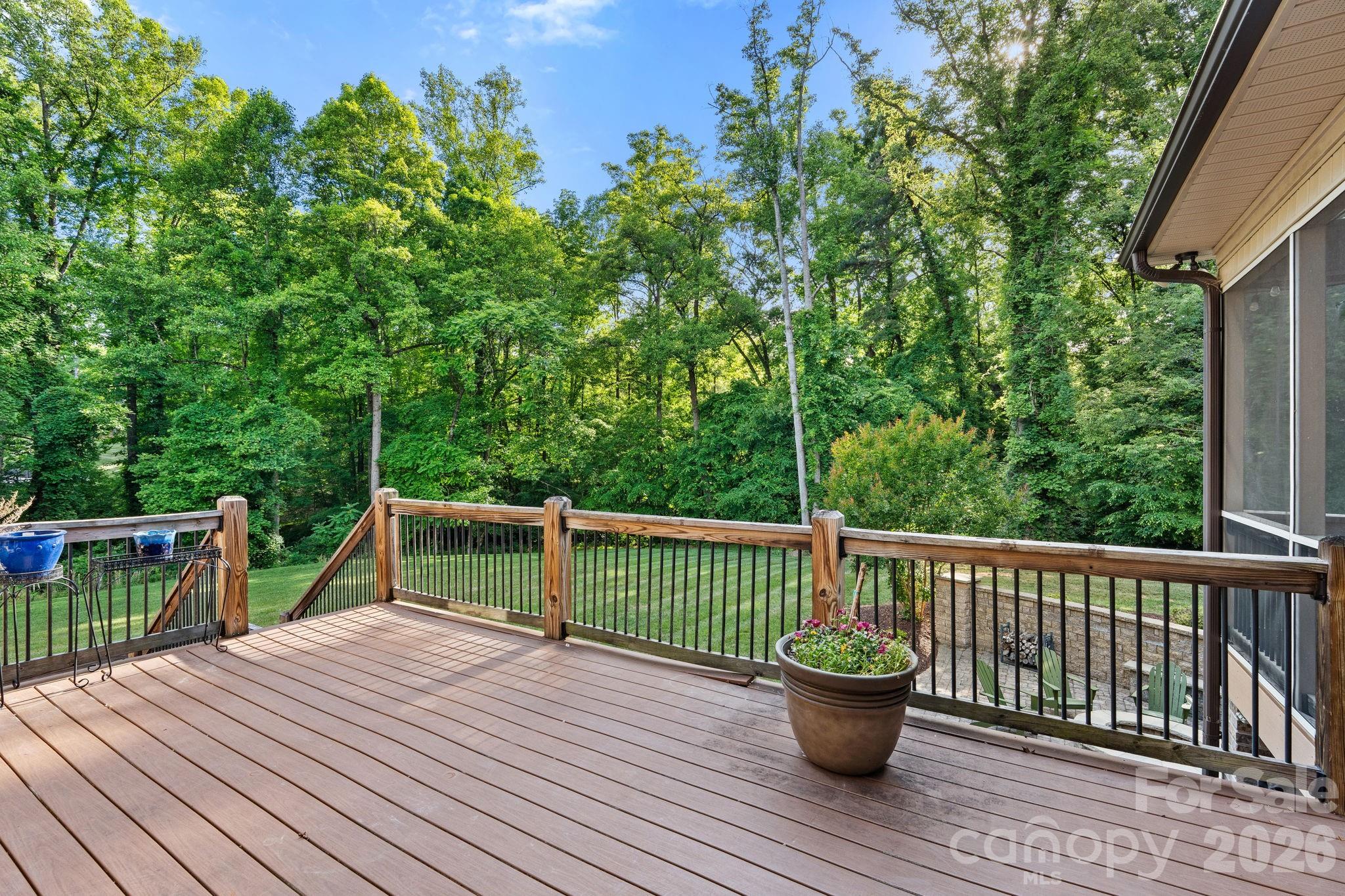 8050 Windswept Drive Property Photo 11