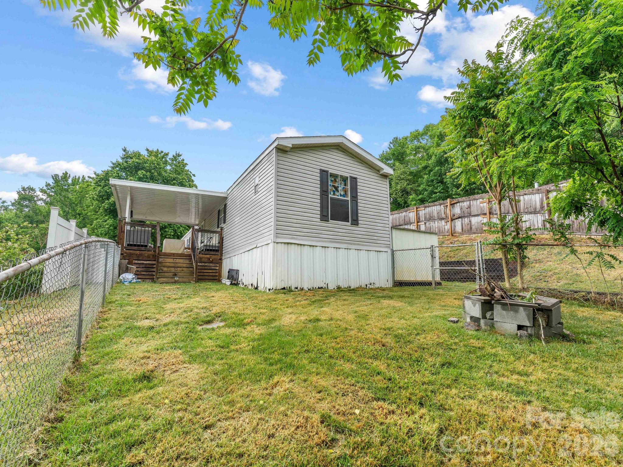 15 Spring Street Property Photo 3