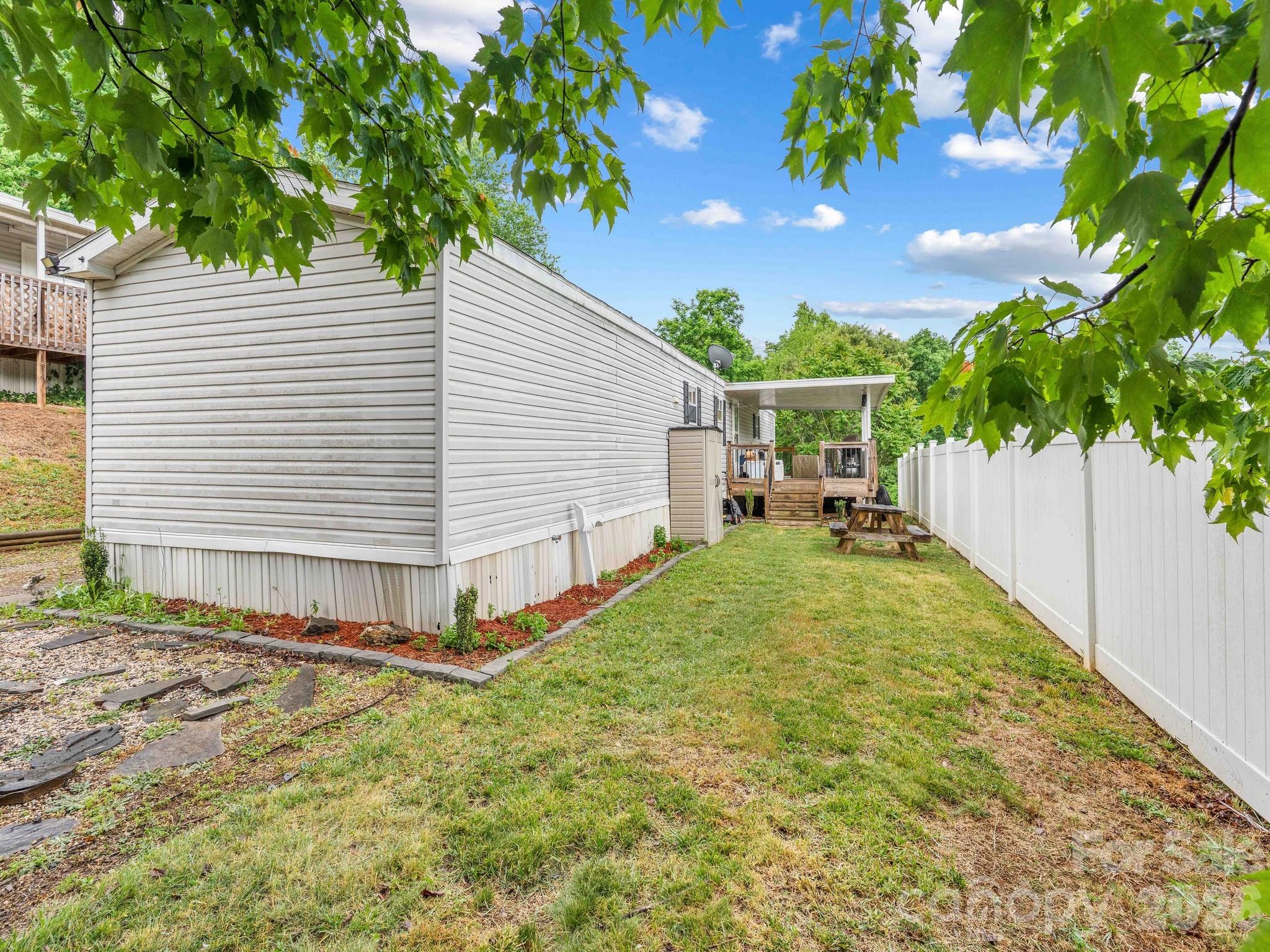 15 Spring Street Property Photo 6