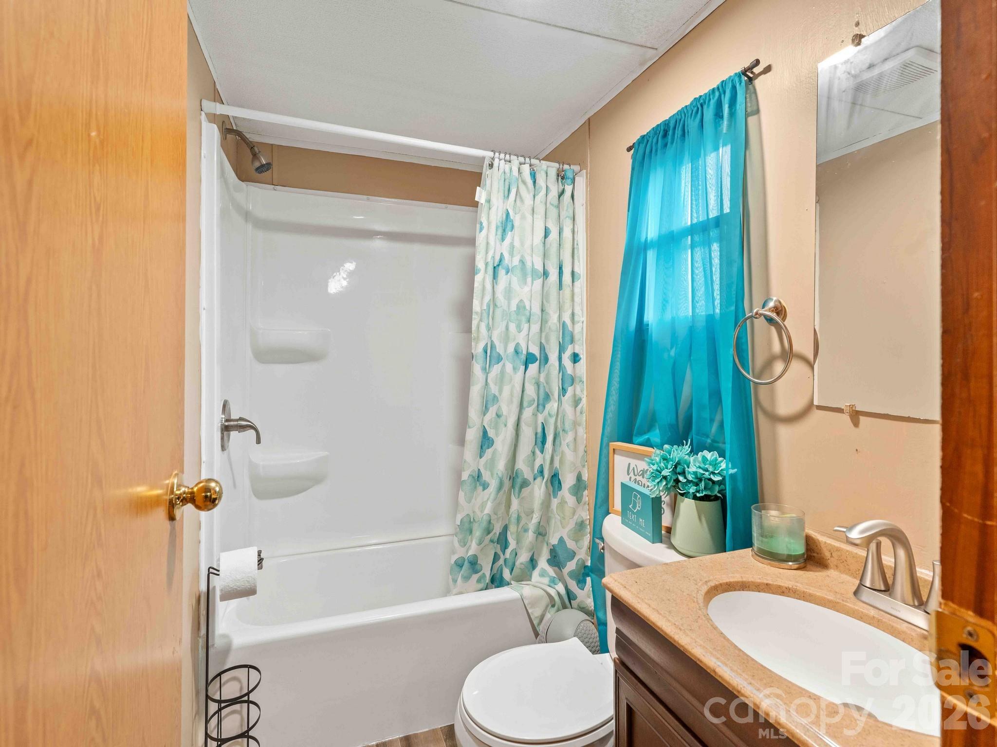 15 Spring Street Property Photo 8