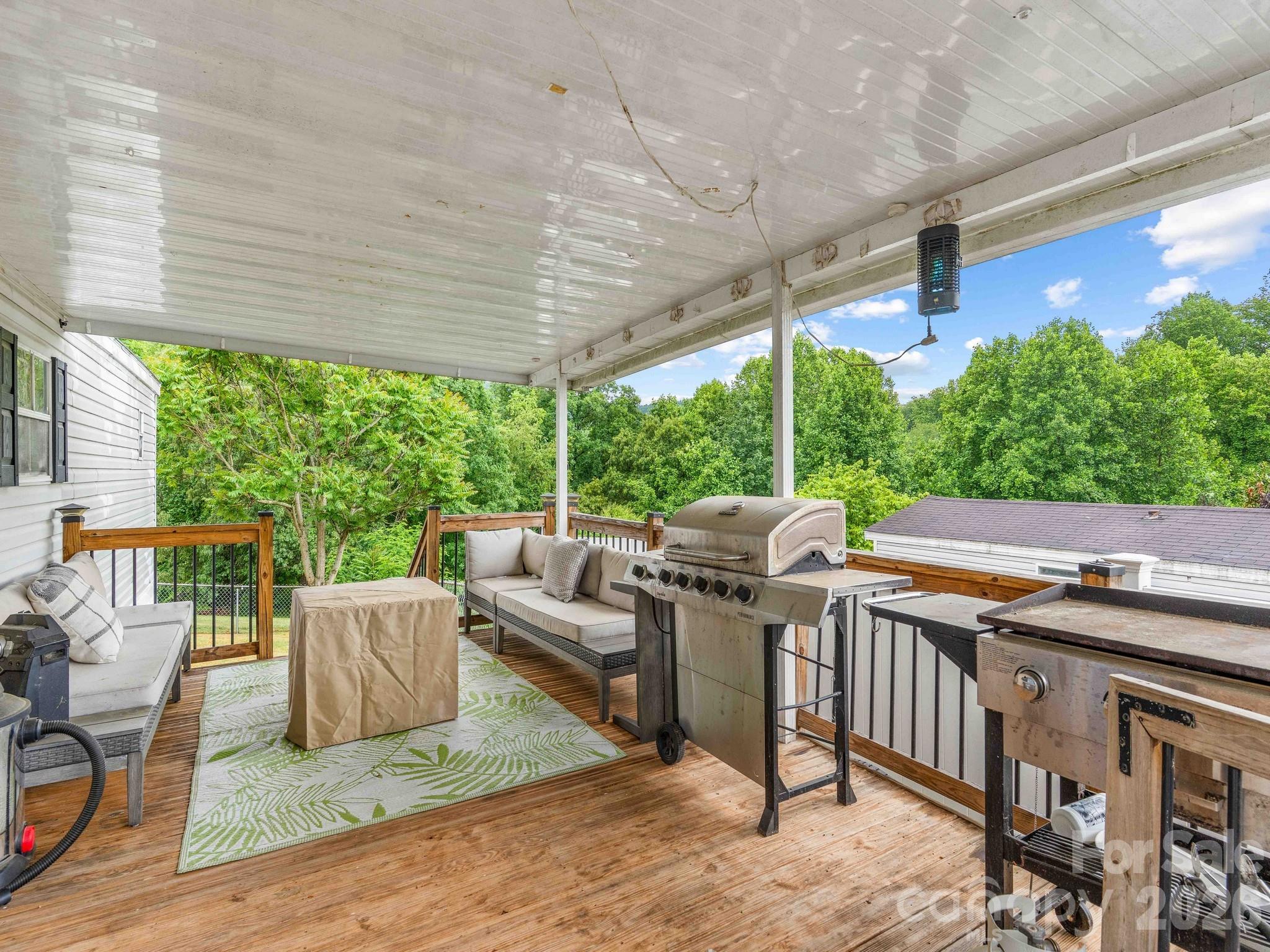 15 Spring Street Property Photo 10