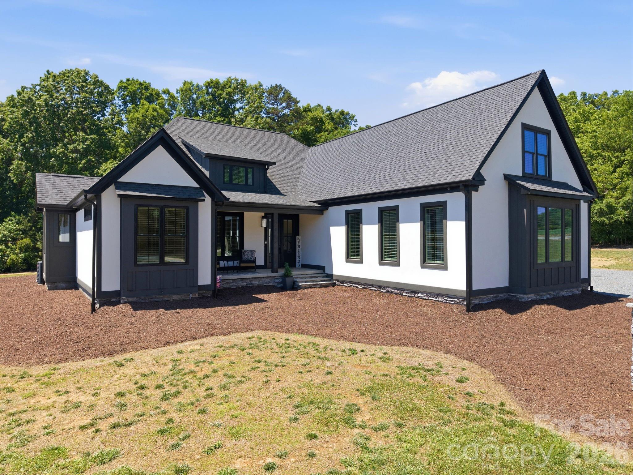 8815 Bringle Ferry Road Property Photo 3