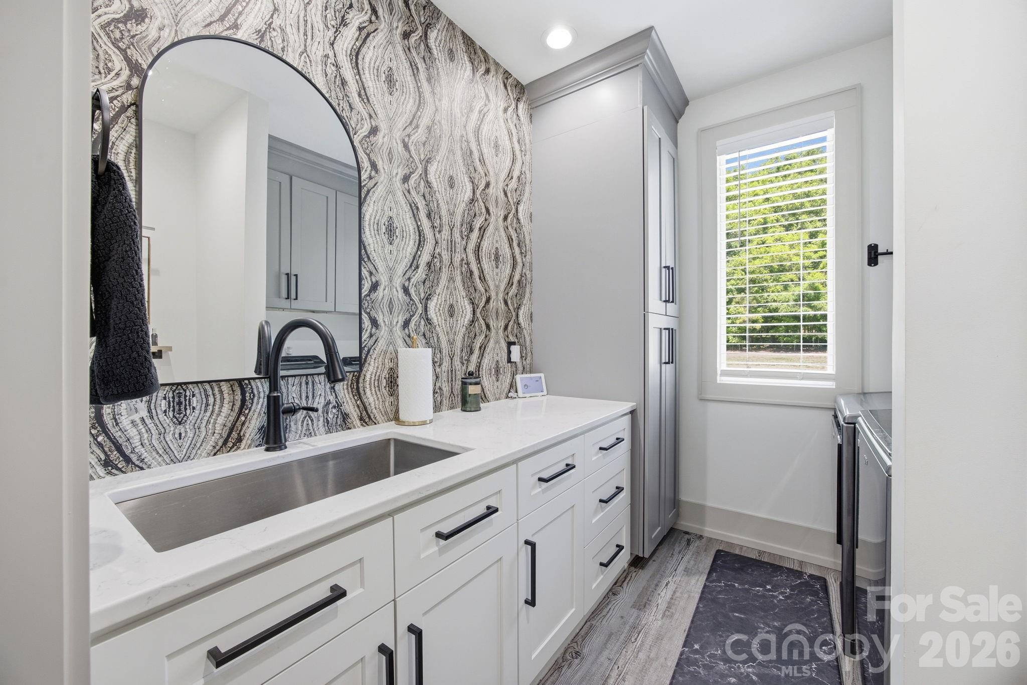8815 Bringle Ferry Road Property Photo 18