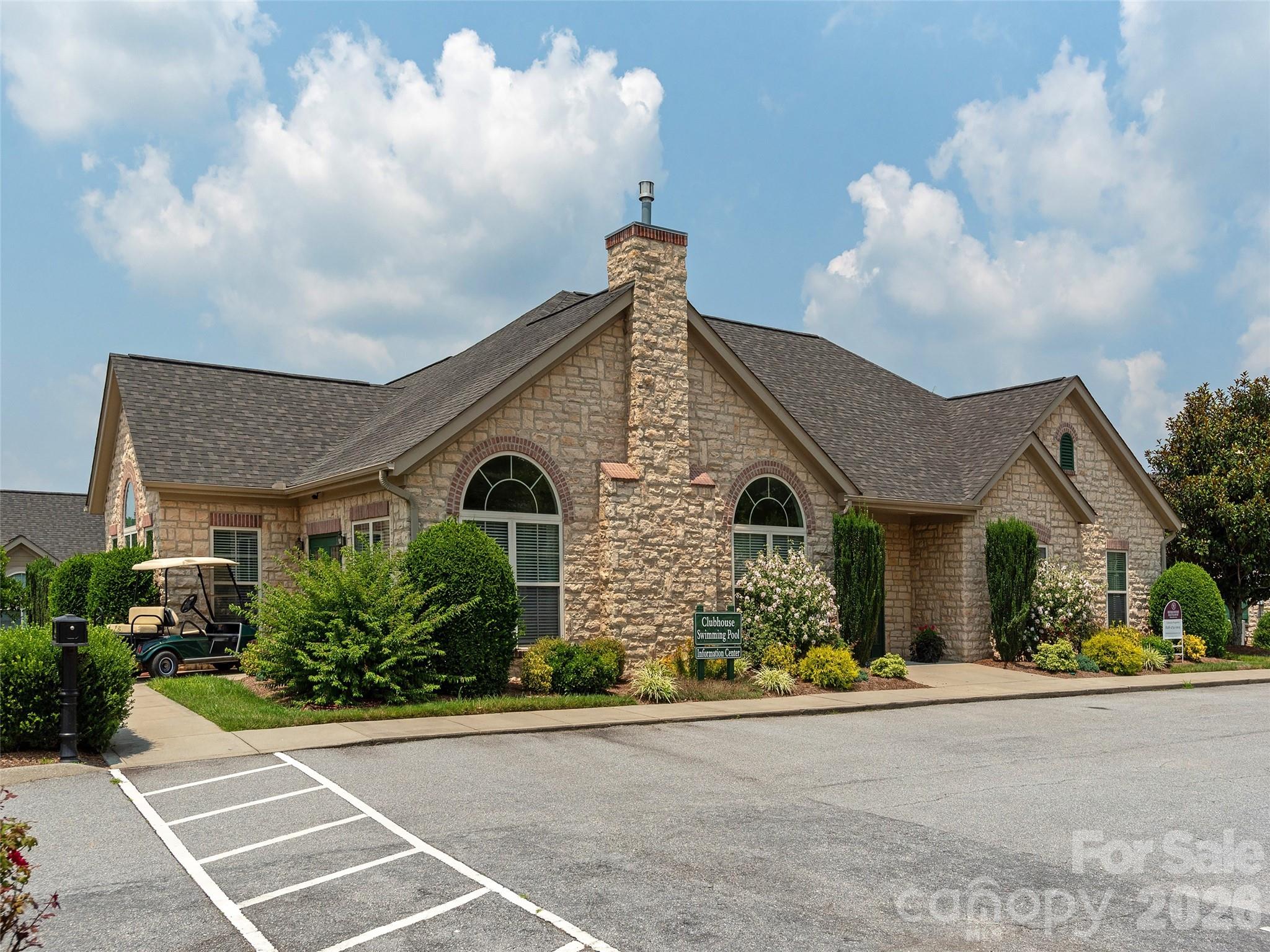 743 Summerfield Place Property Photo 40