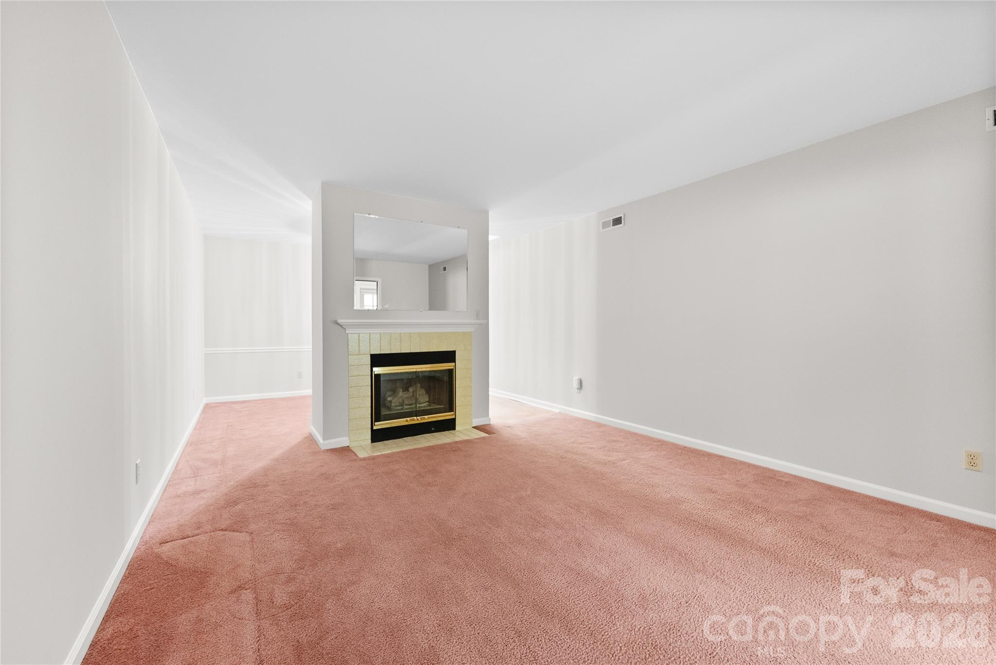 4102 Dominic Lane Property Photo 6