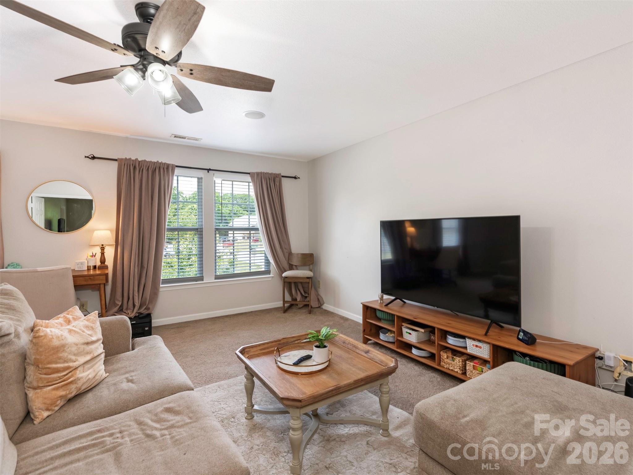 941 Capetown Lane Property Photo 12