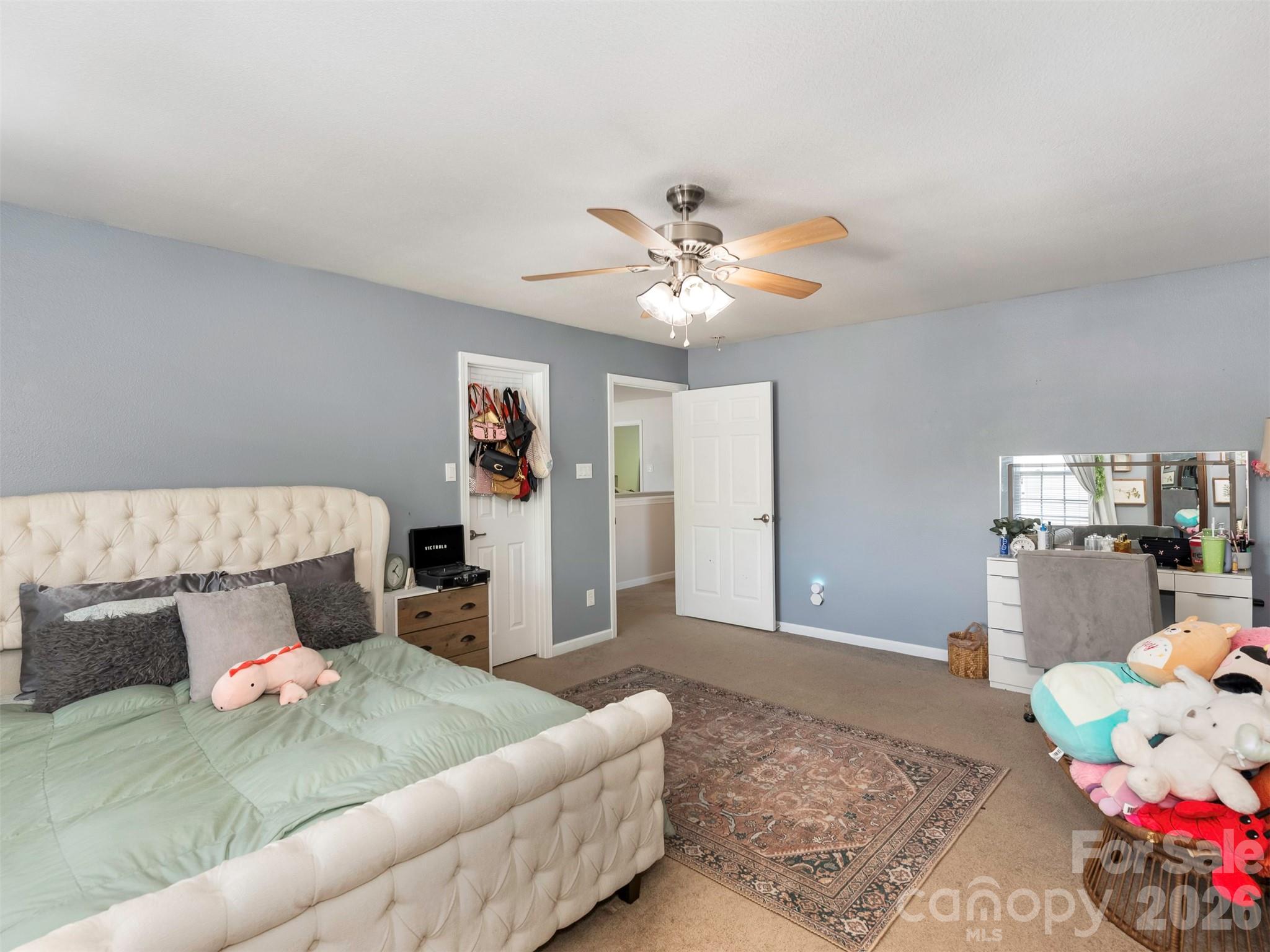 941 Capetown Lane Property Photo 18