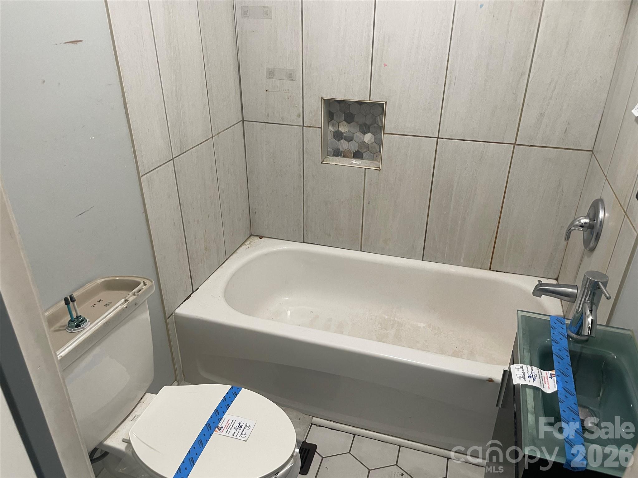 110 Sterling Street Property Photo 11