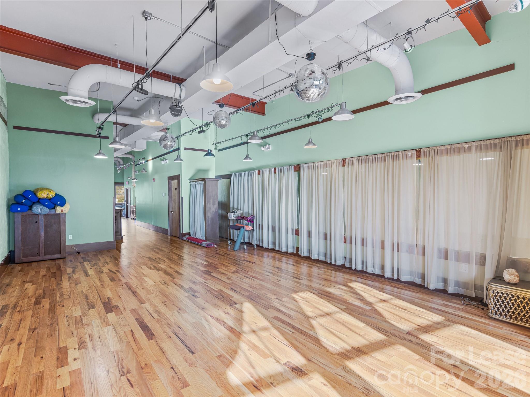 114 N Lexington Avenue Property Photo 26