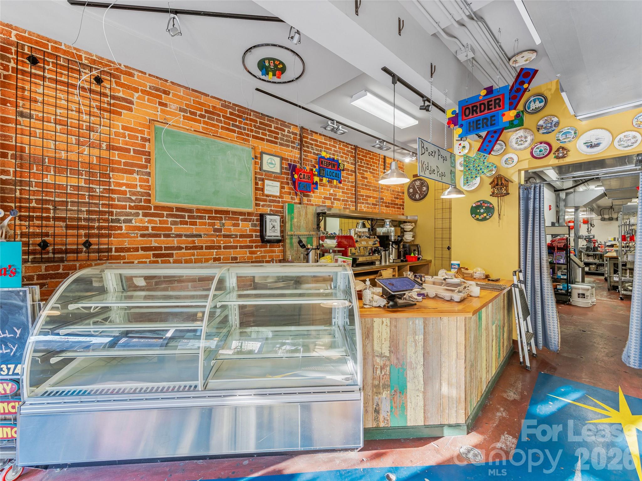 114 N Lexington Avenue Property Photo 36