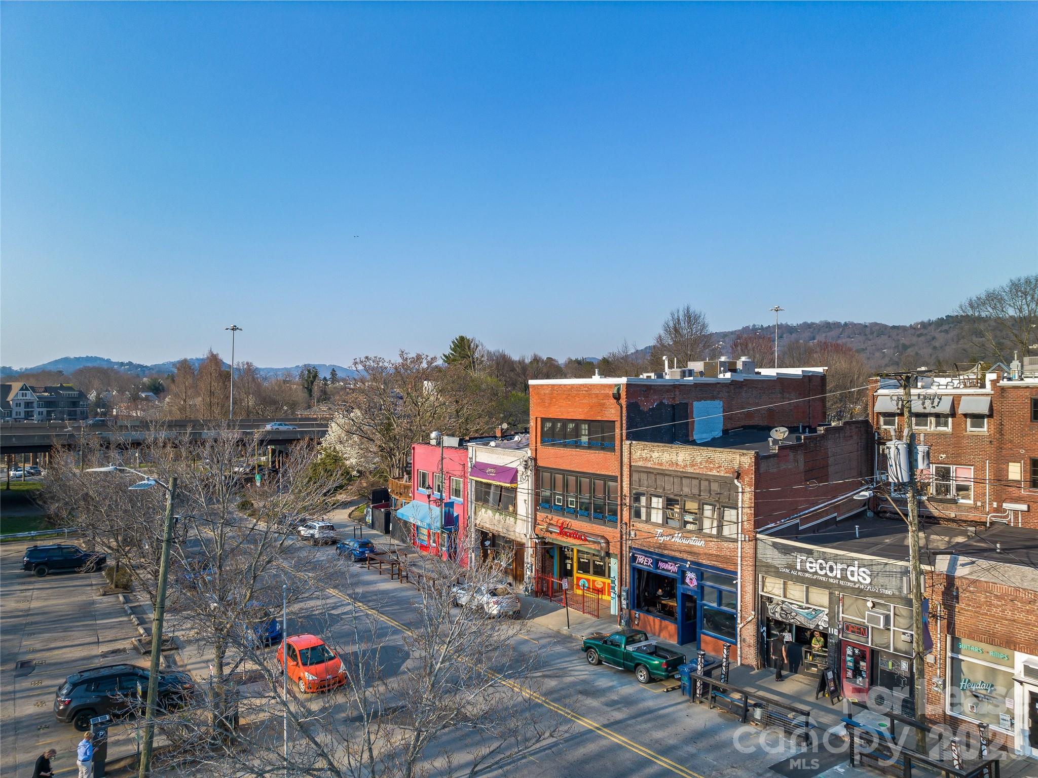 114 N Lexington Avenue Property Photo 43
