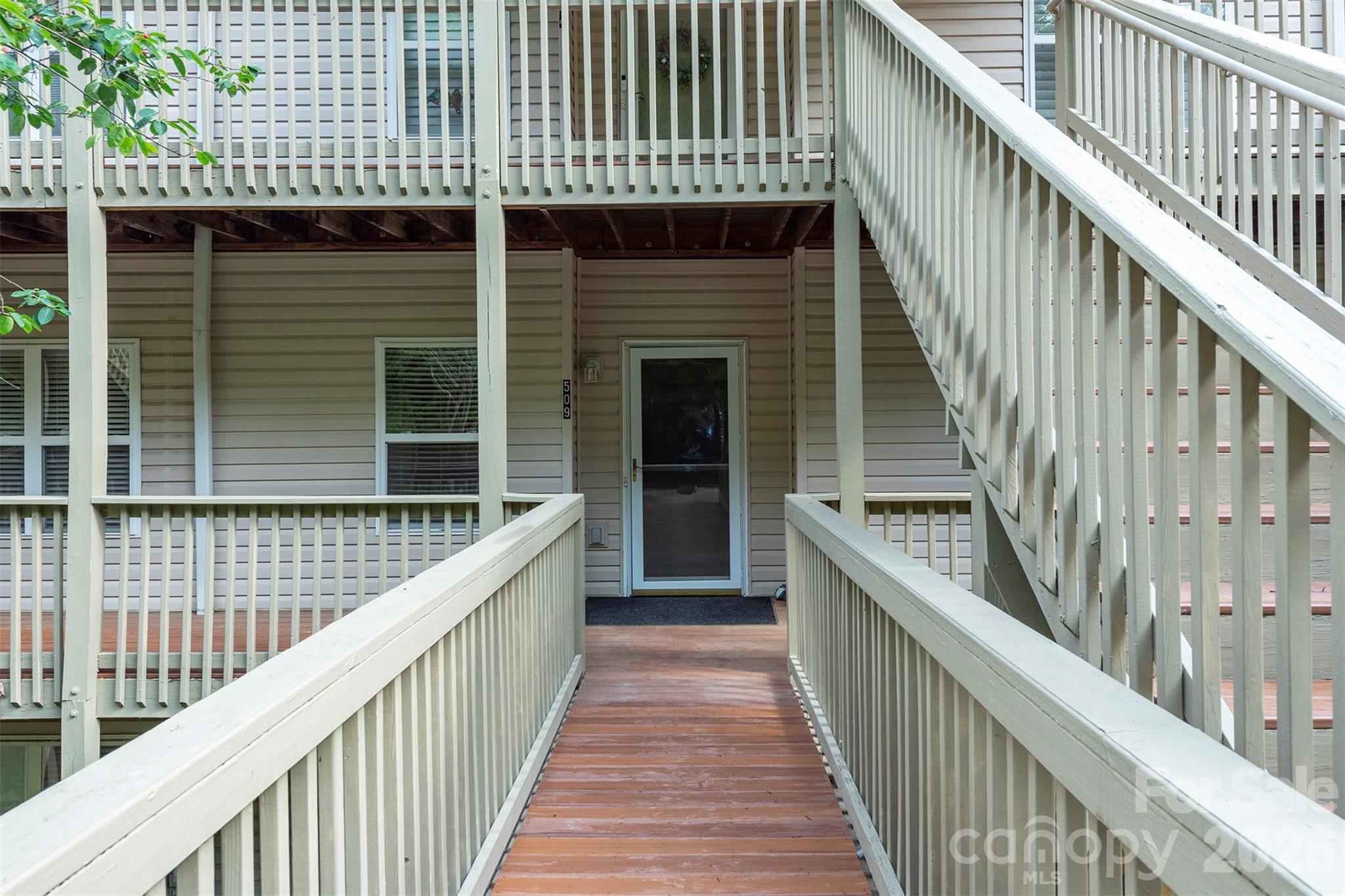 509 Carrington Place Property Photo 17