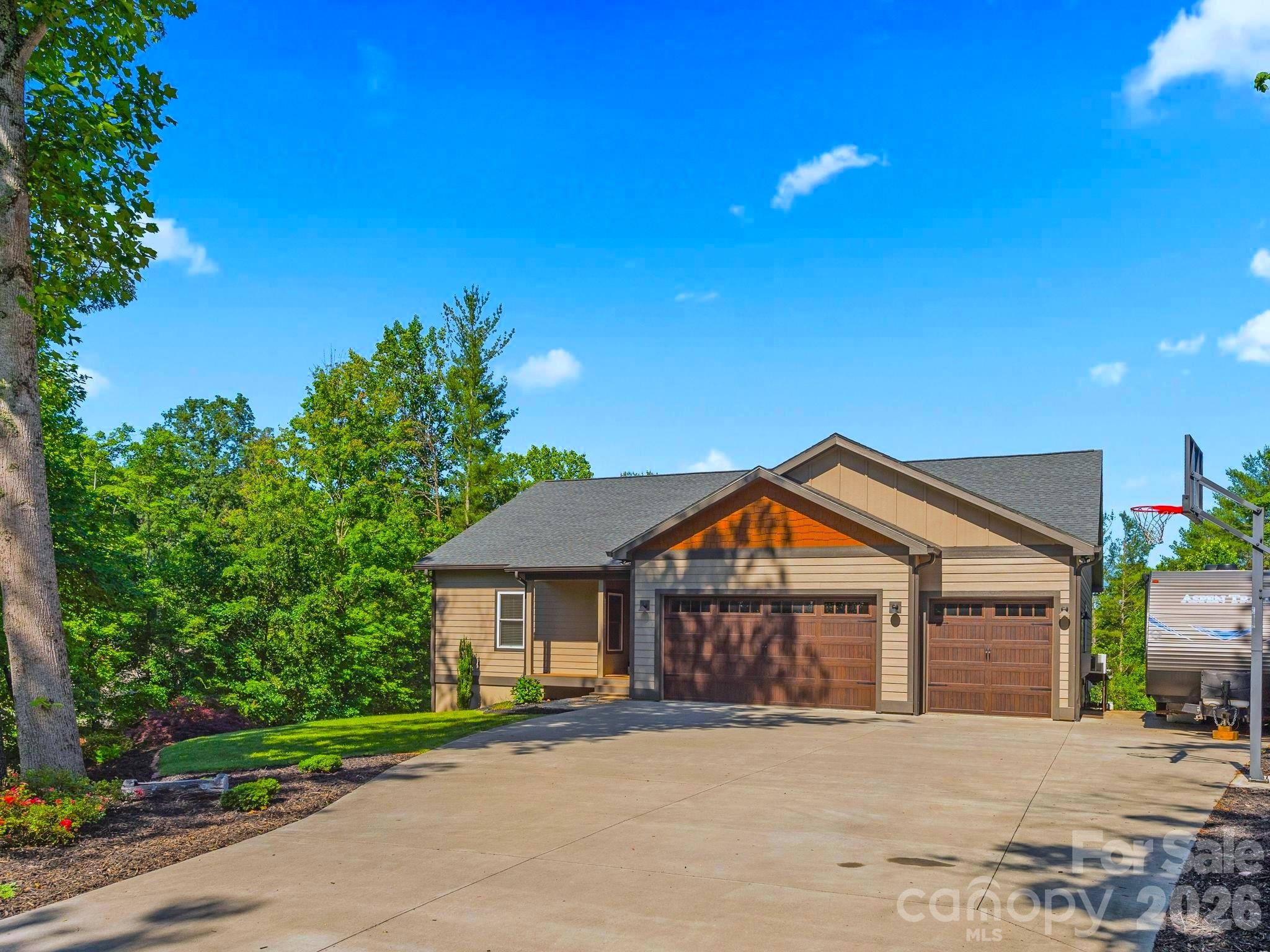 156 Dogwood Drive Property Photo 3
