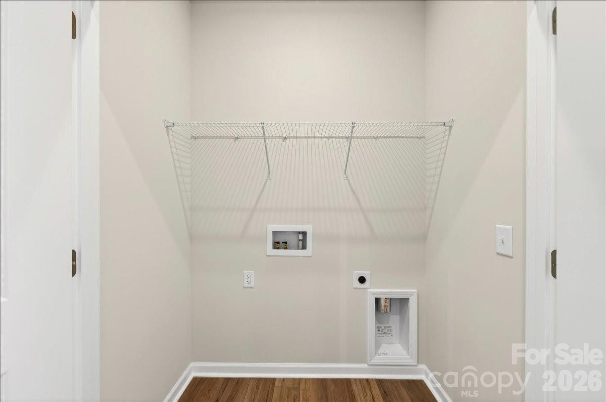 6049 Longar Lane Property Photo 28