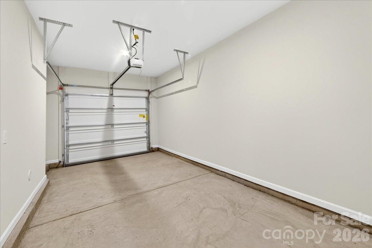 6049 Longar Lane Property Photo 29