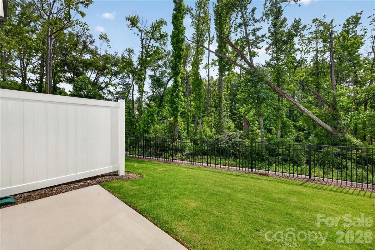 6049 Longar Lane Property Photo 32