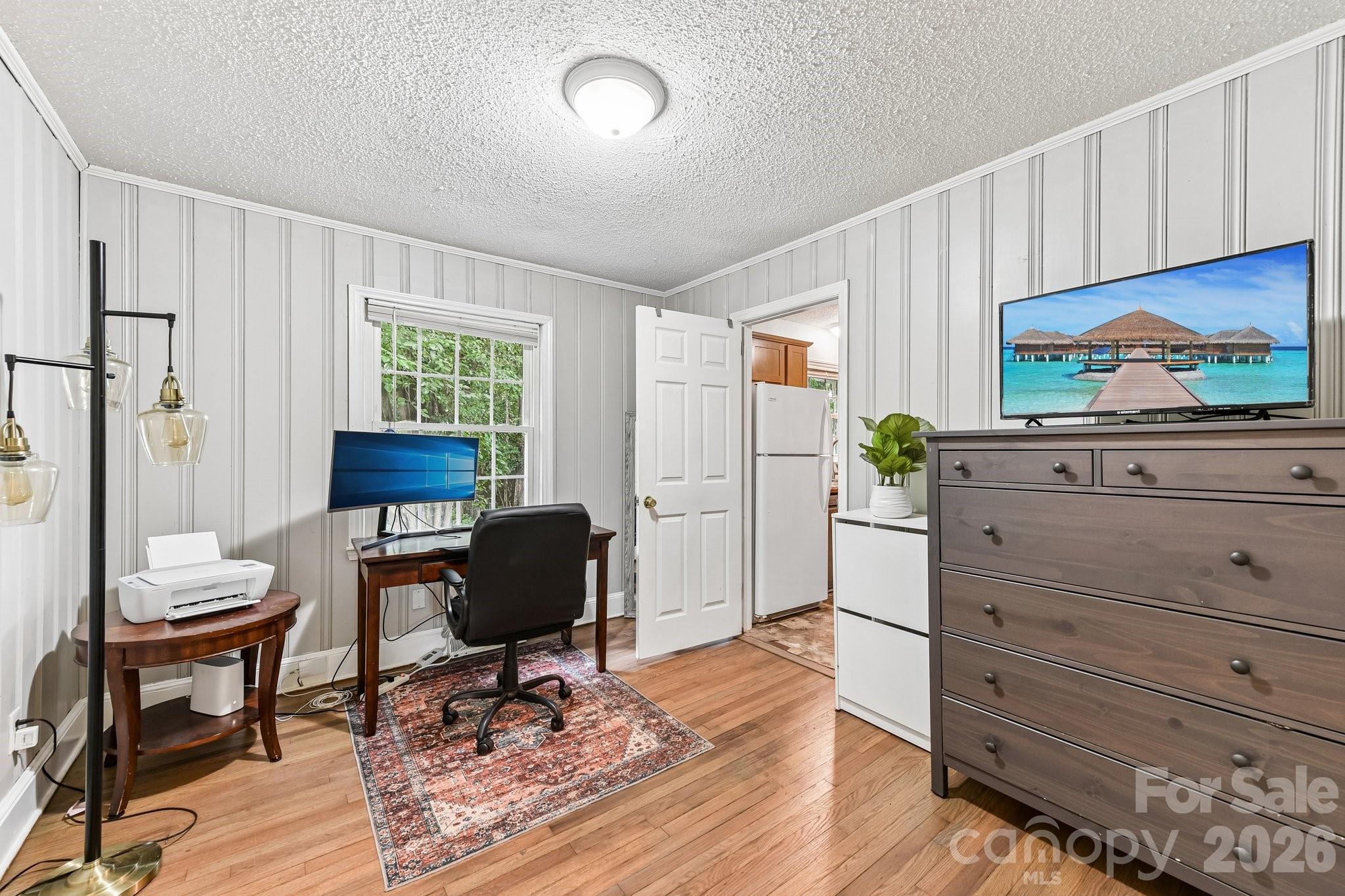 933 Clanton Road Property Photo 15