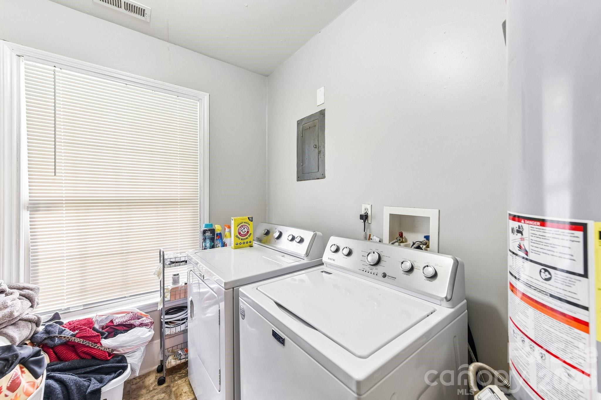 933 Clanton Road Property Photo 19