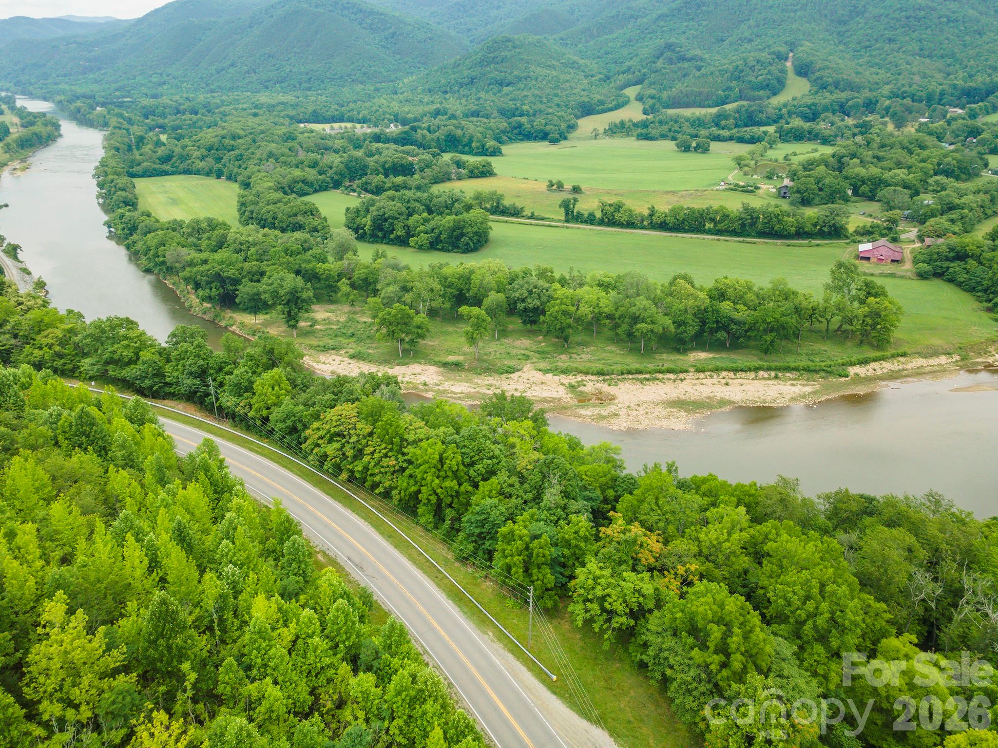 588 Us 25/70 Highway Property Photo 8