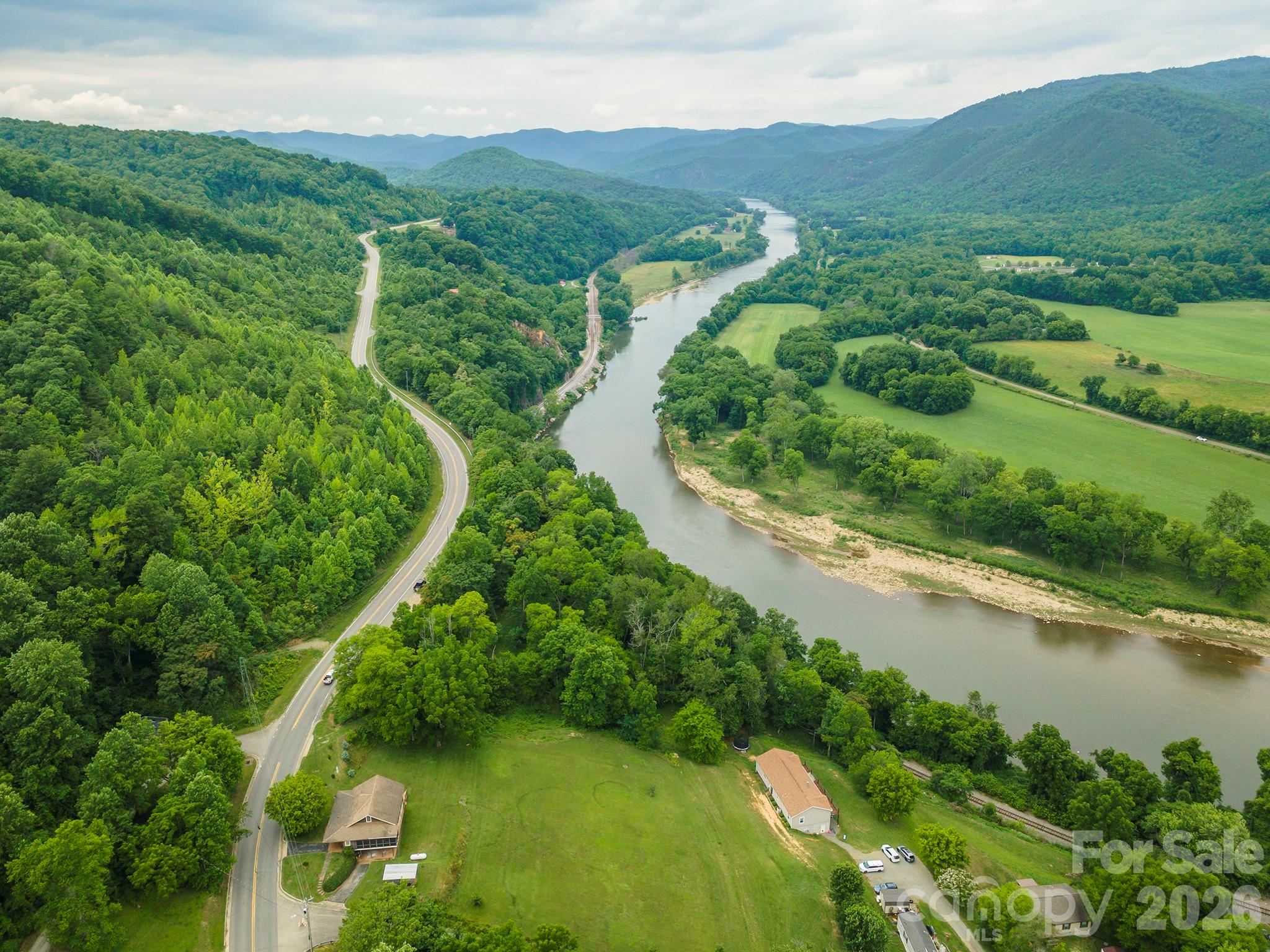 588 Us 25/70 Highway Property Photo 9