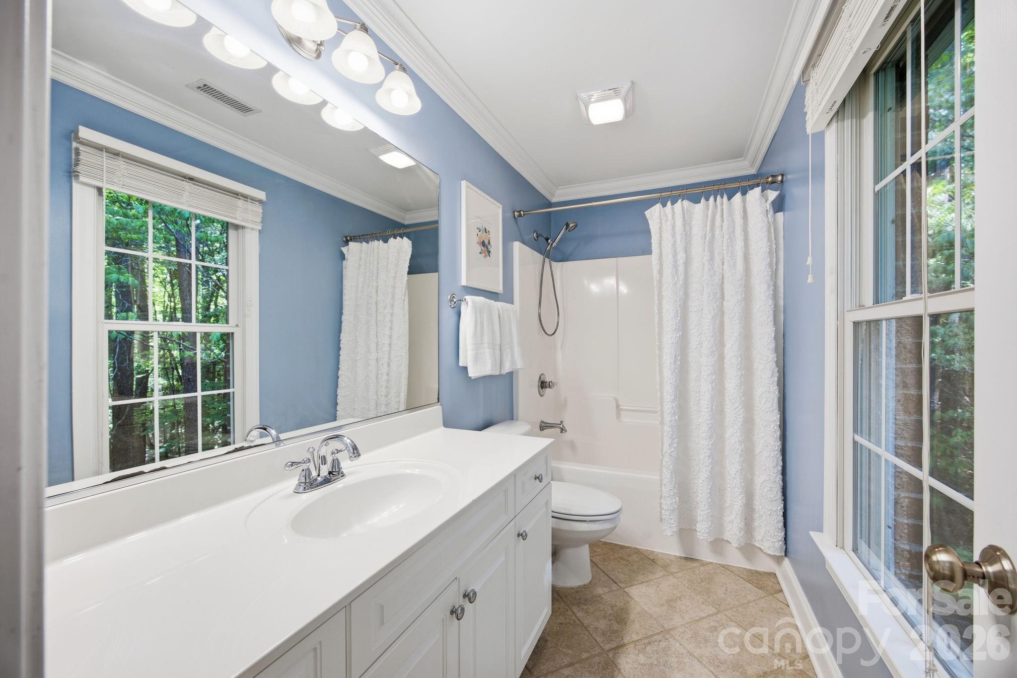 125 Wyndham Way Property Photo 32